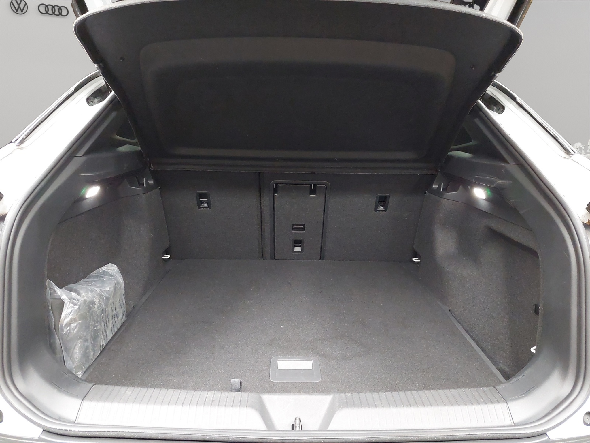 listing desktop thumbnail image 10