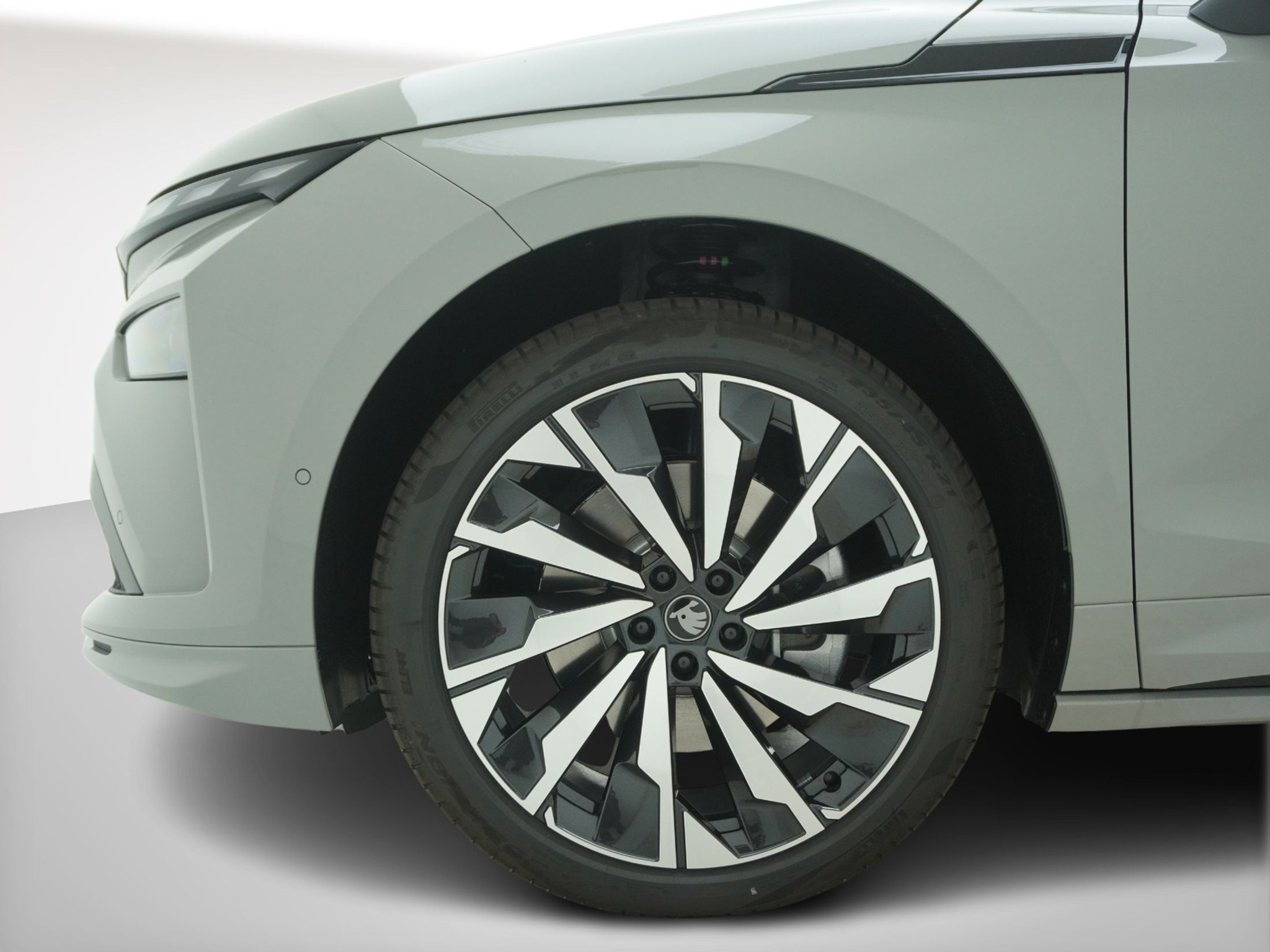 listing desktop thumbnail image 9