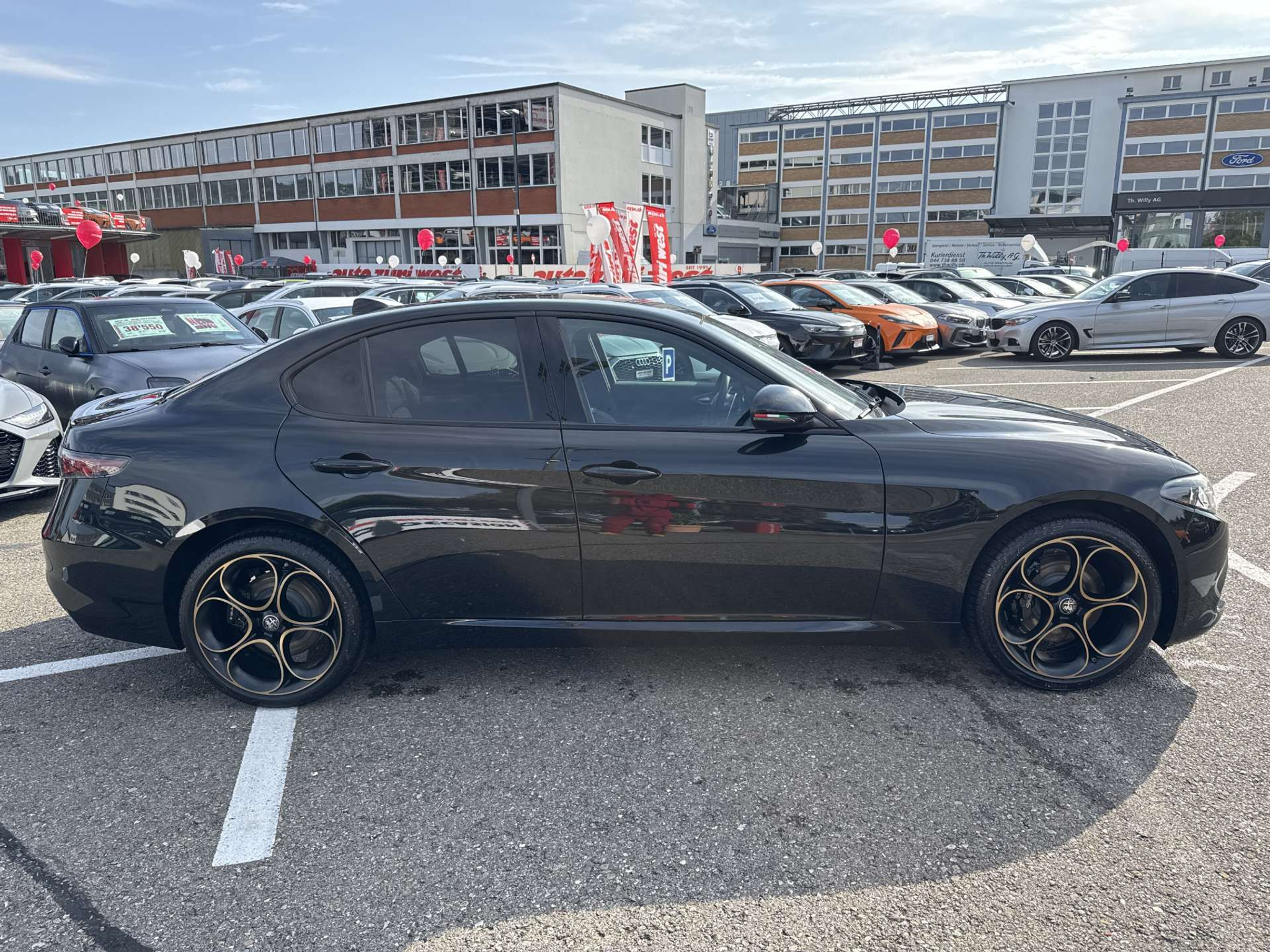 listing desktop thumbnail image 9