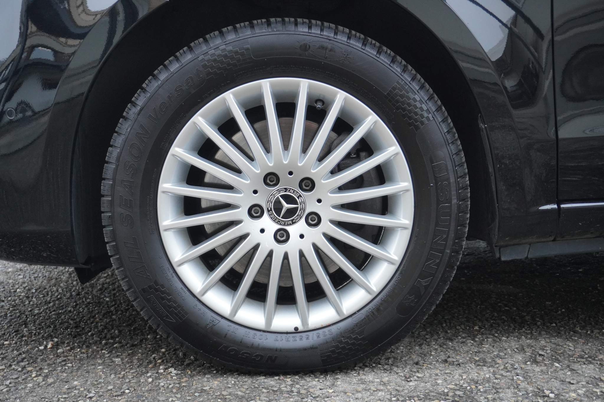 listing desktop thumbnail image 8