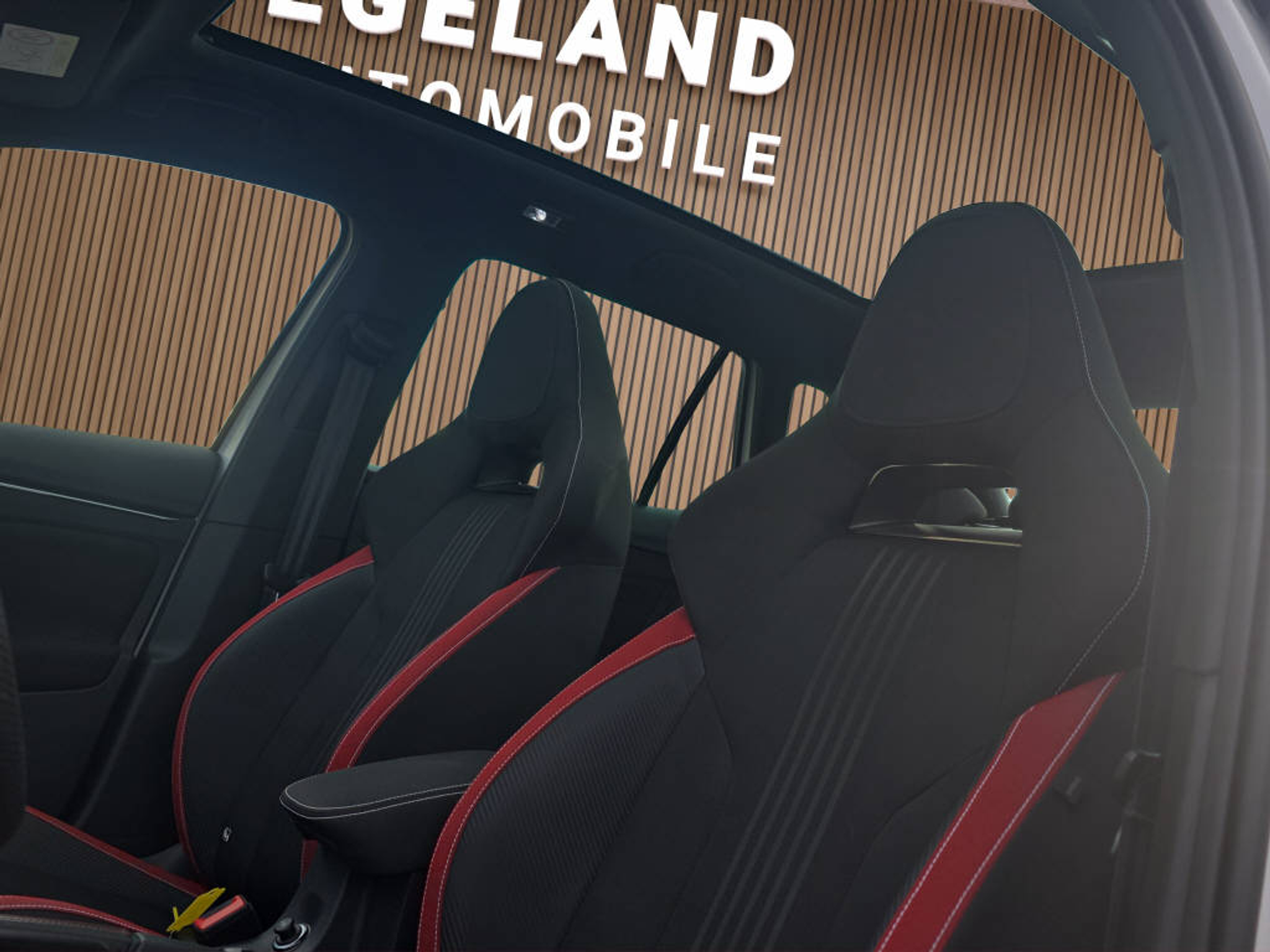 listing desktop thumbnail image 12