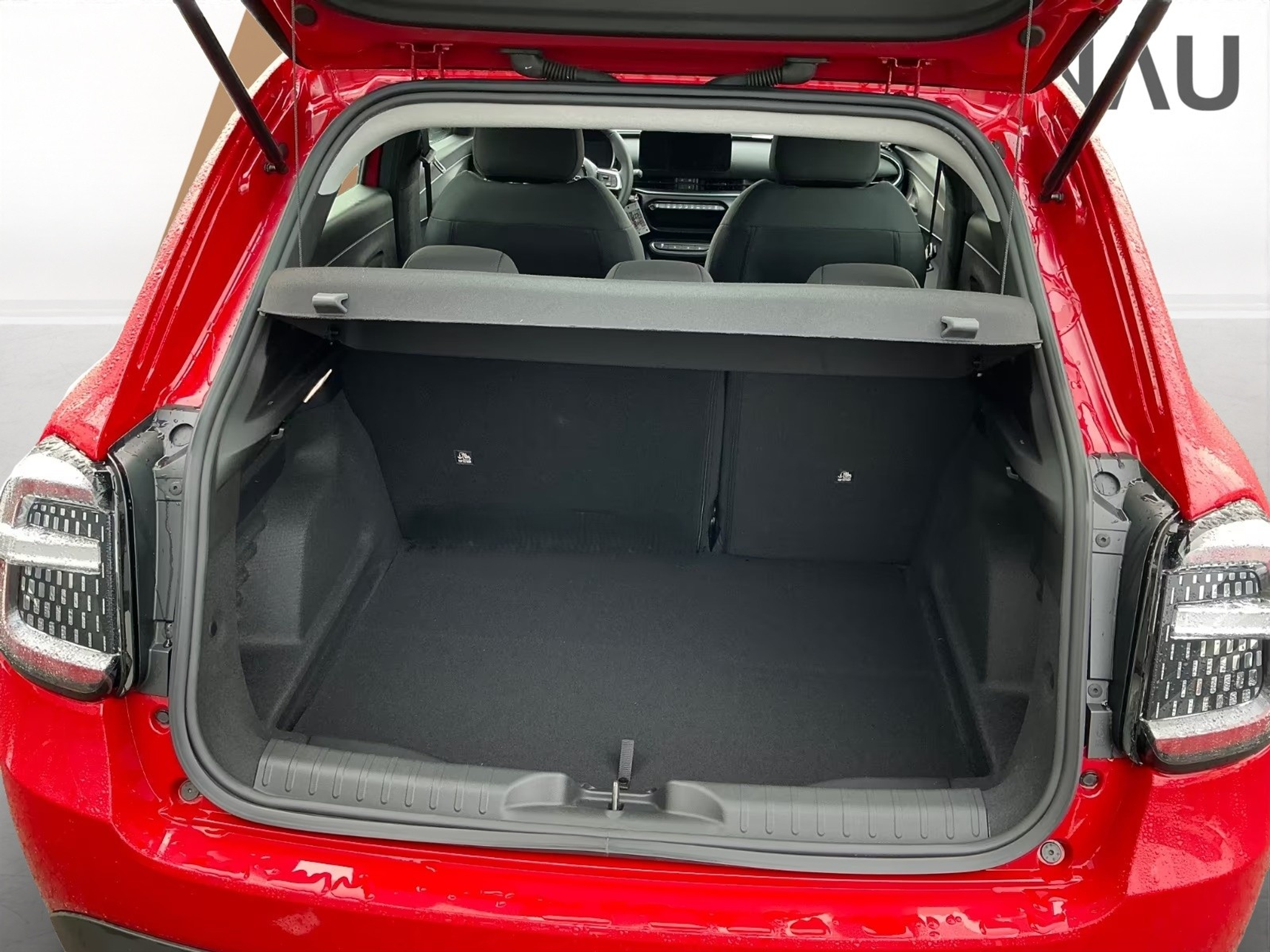 listing desktop thumbnail image 11