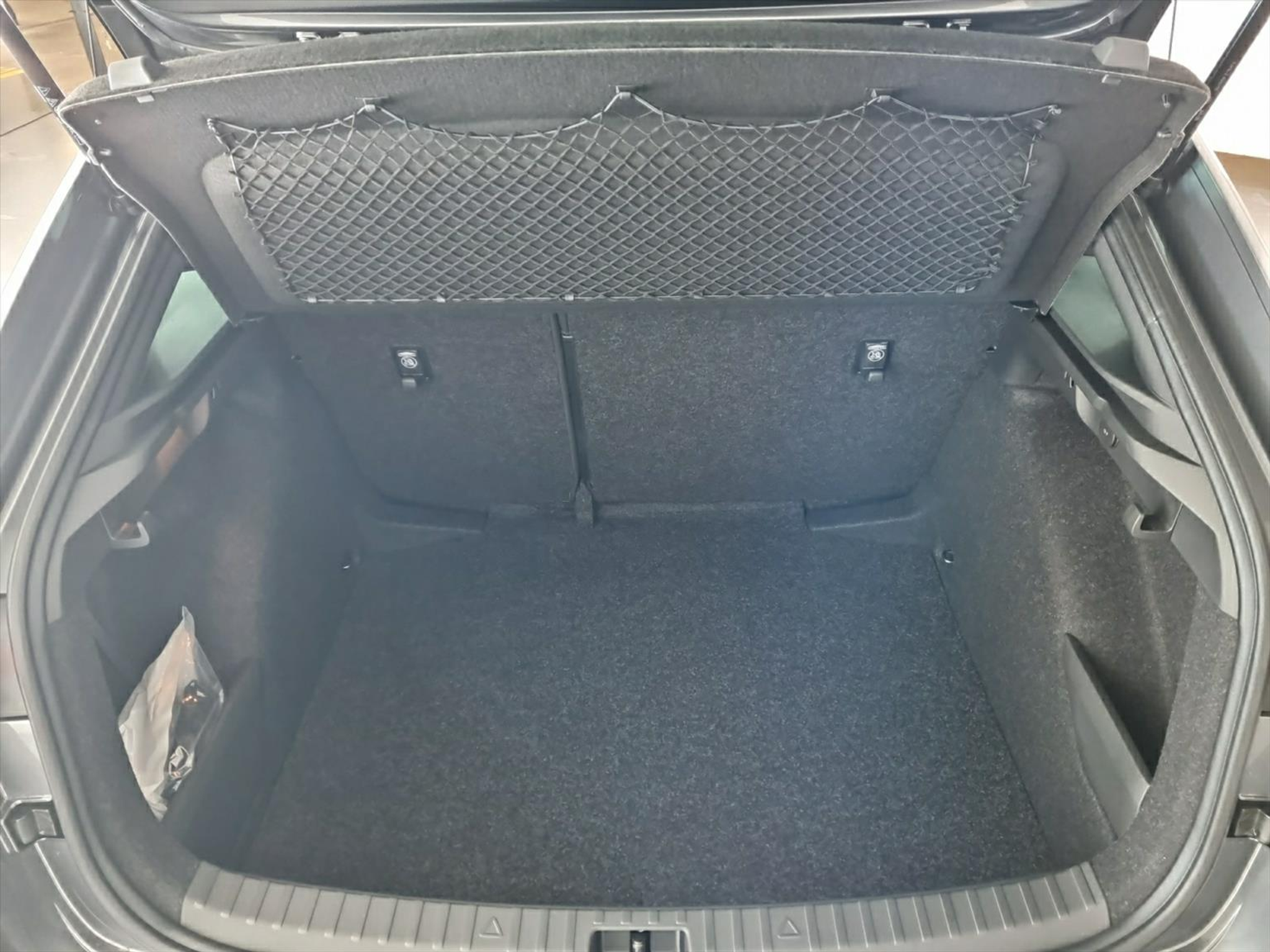 listing desktop thumbnail image 13