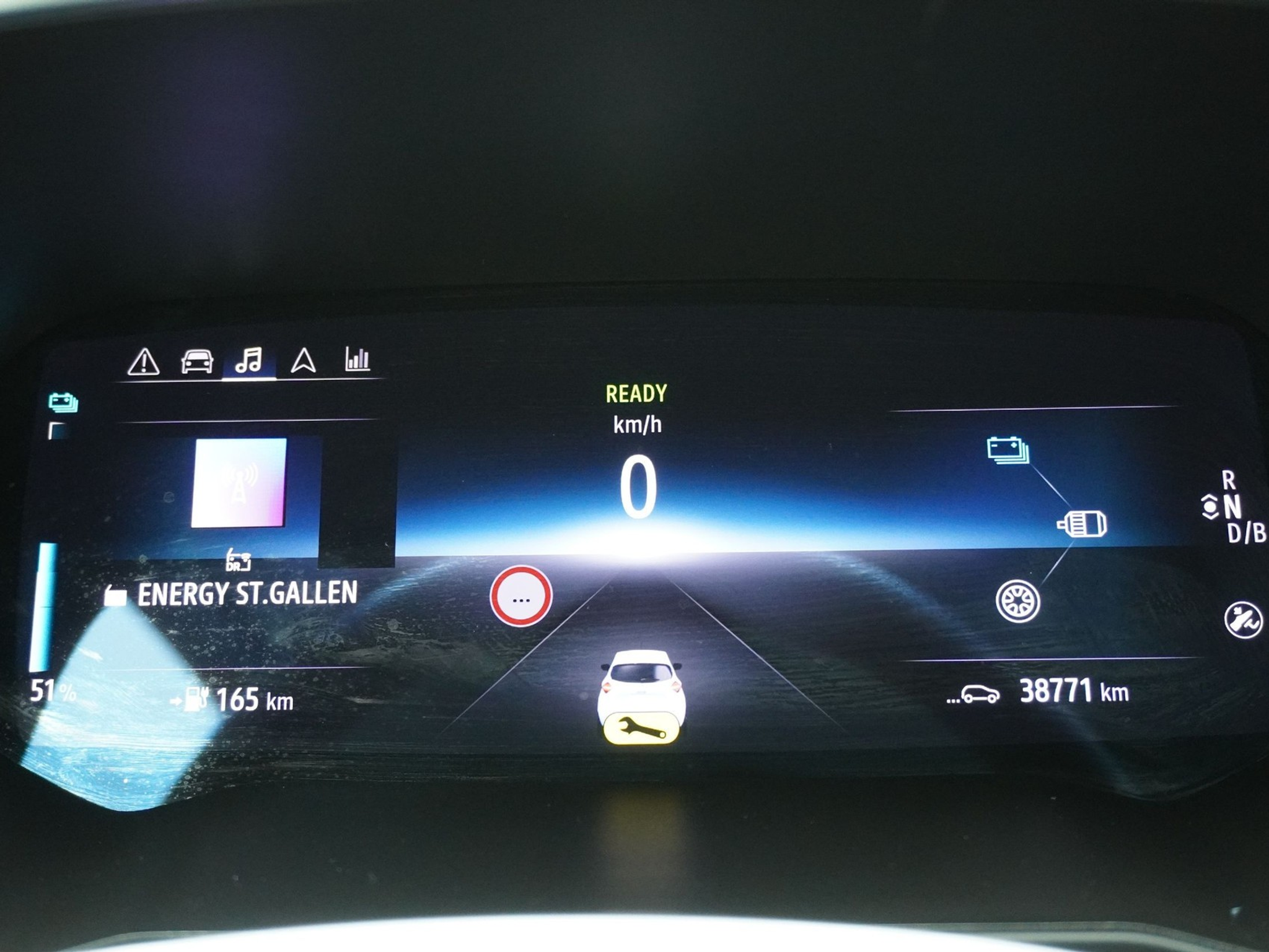 listing desktop thumbnail image 15