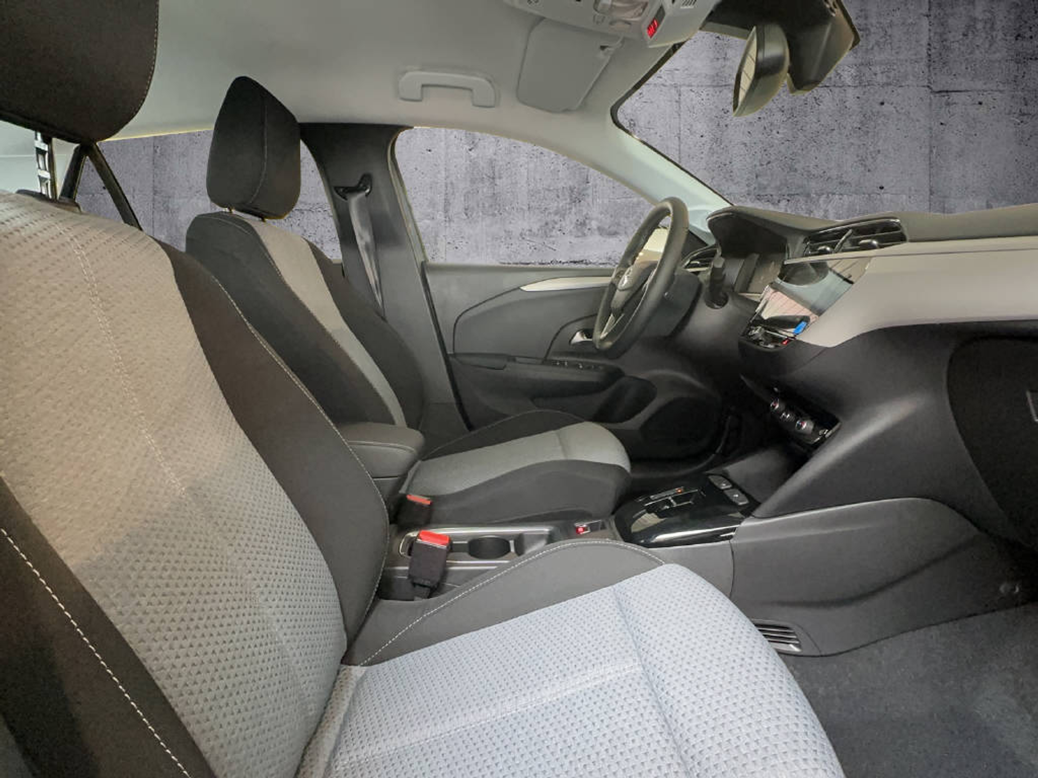 listing desktop thumbnail image 8