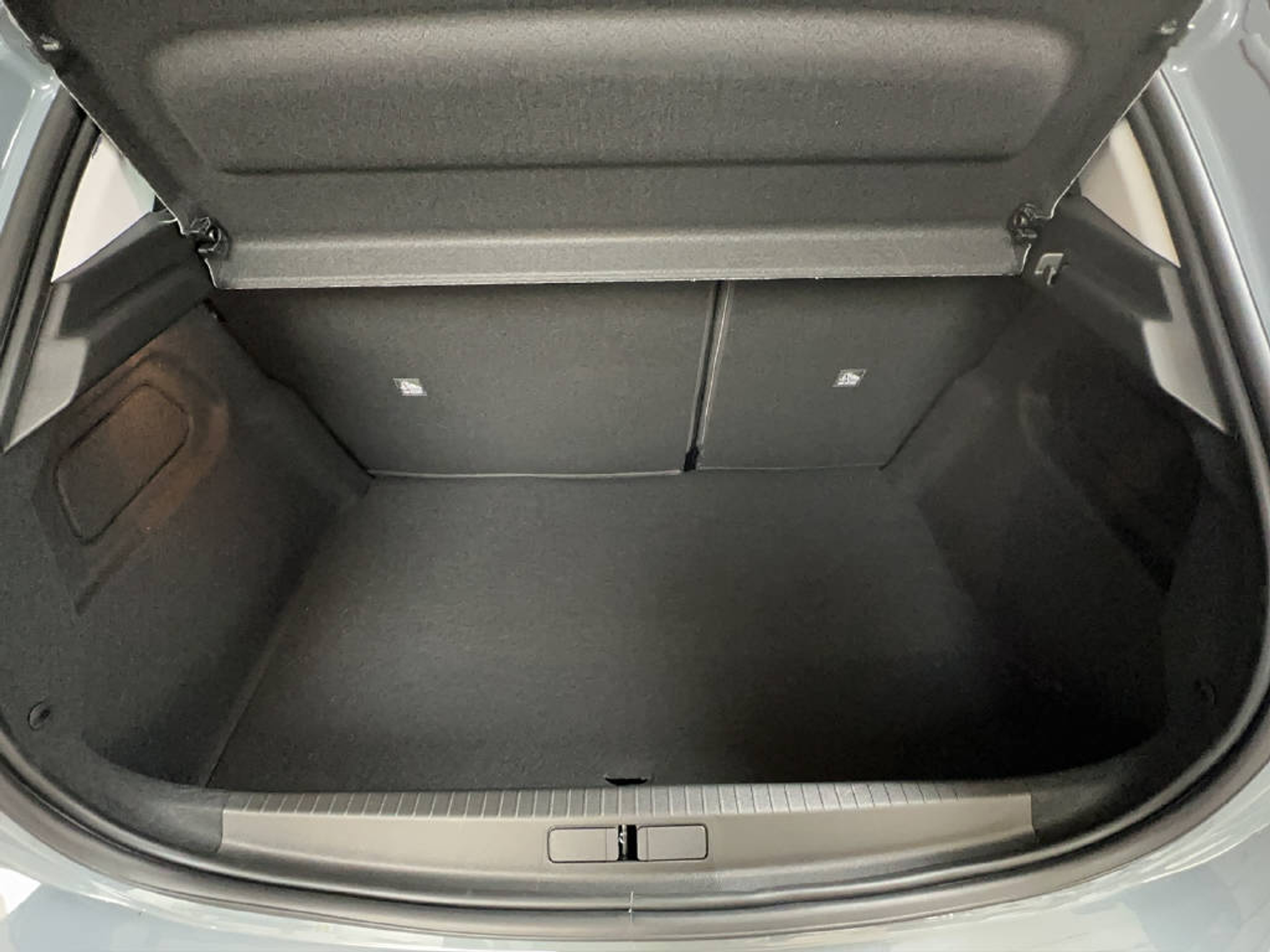 listing desktop thumbnail image 13