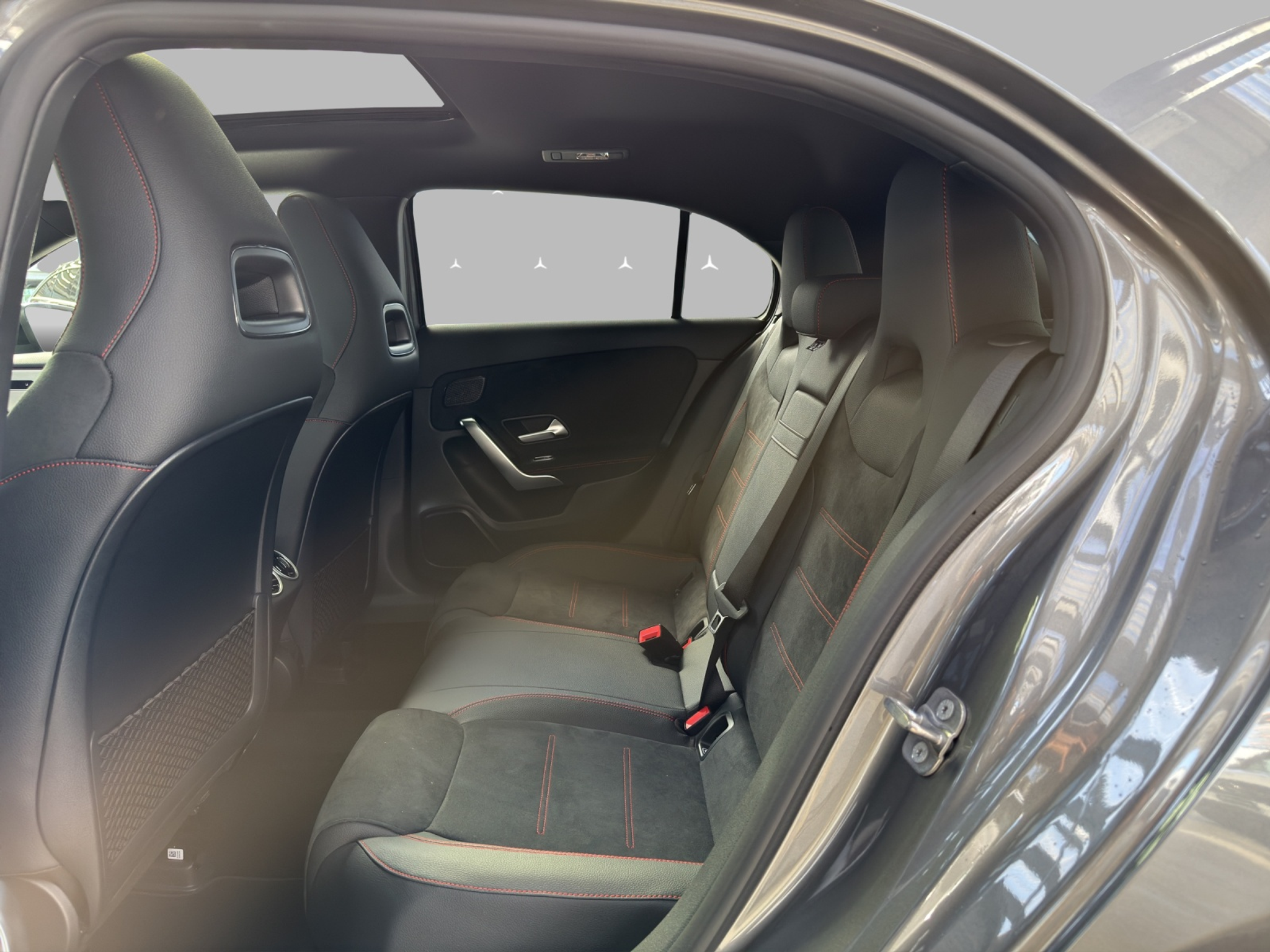 listing desktop thumbnail image 10