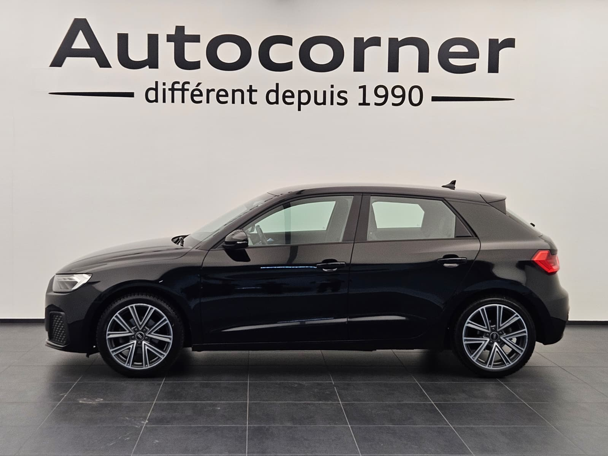 listing desktop thumbnail image 1