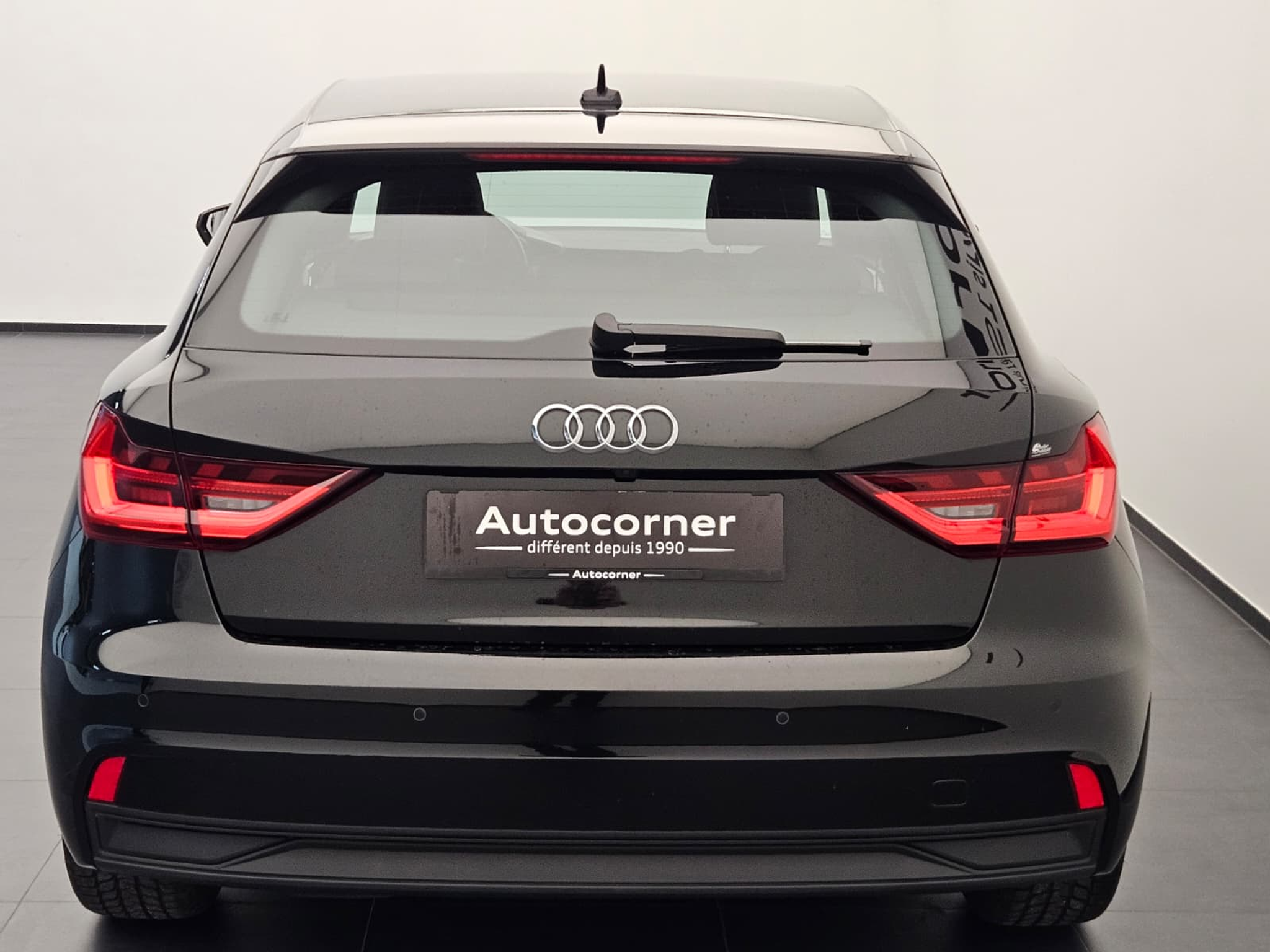 listing desktop thumbnail image 7