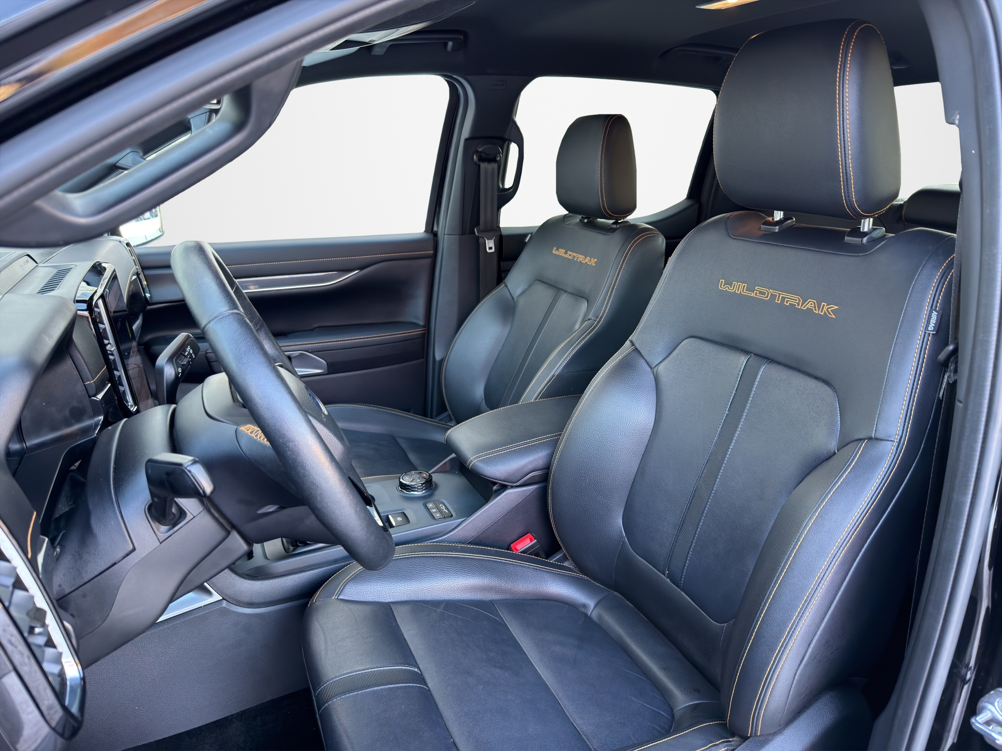 listing desktop thumbnail image 5