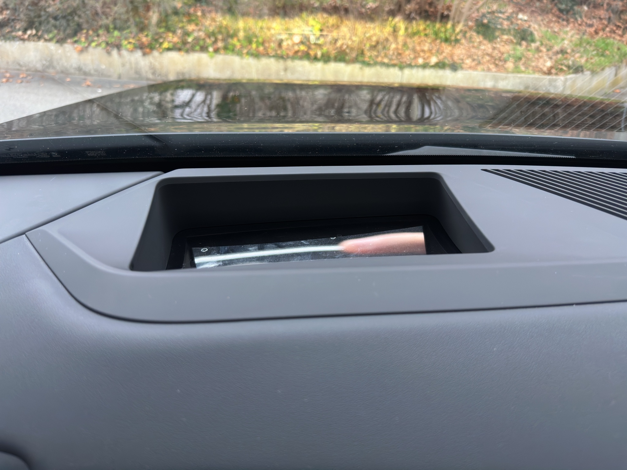 listing desktop thumbnail image 15