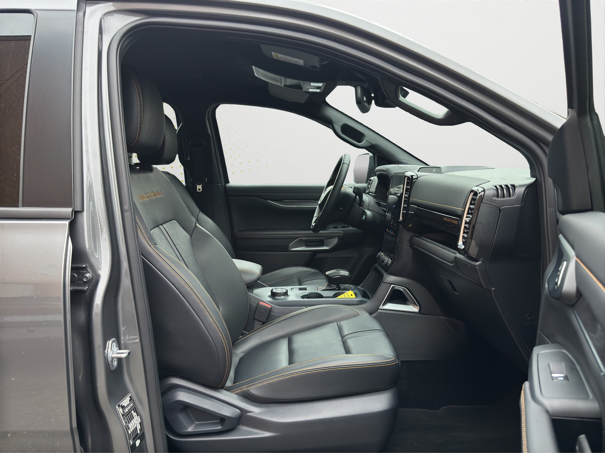 listing desktop thumbnail image 14