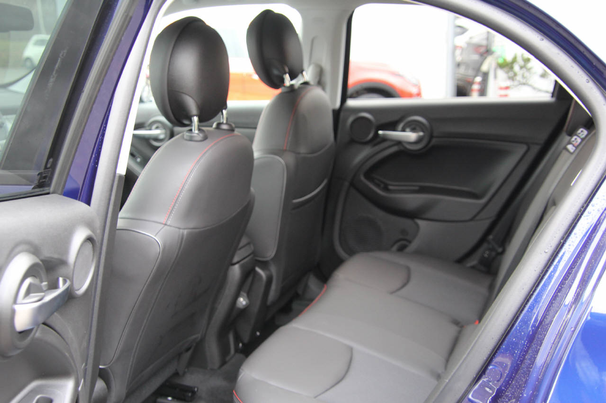 listing desktop thumbnail image 12