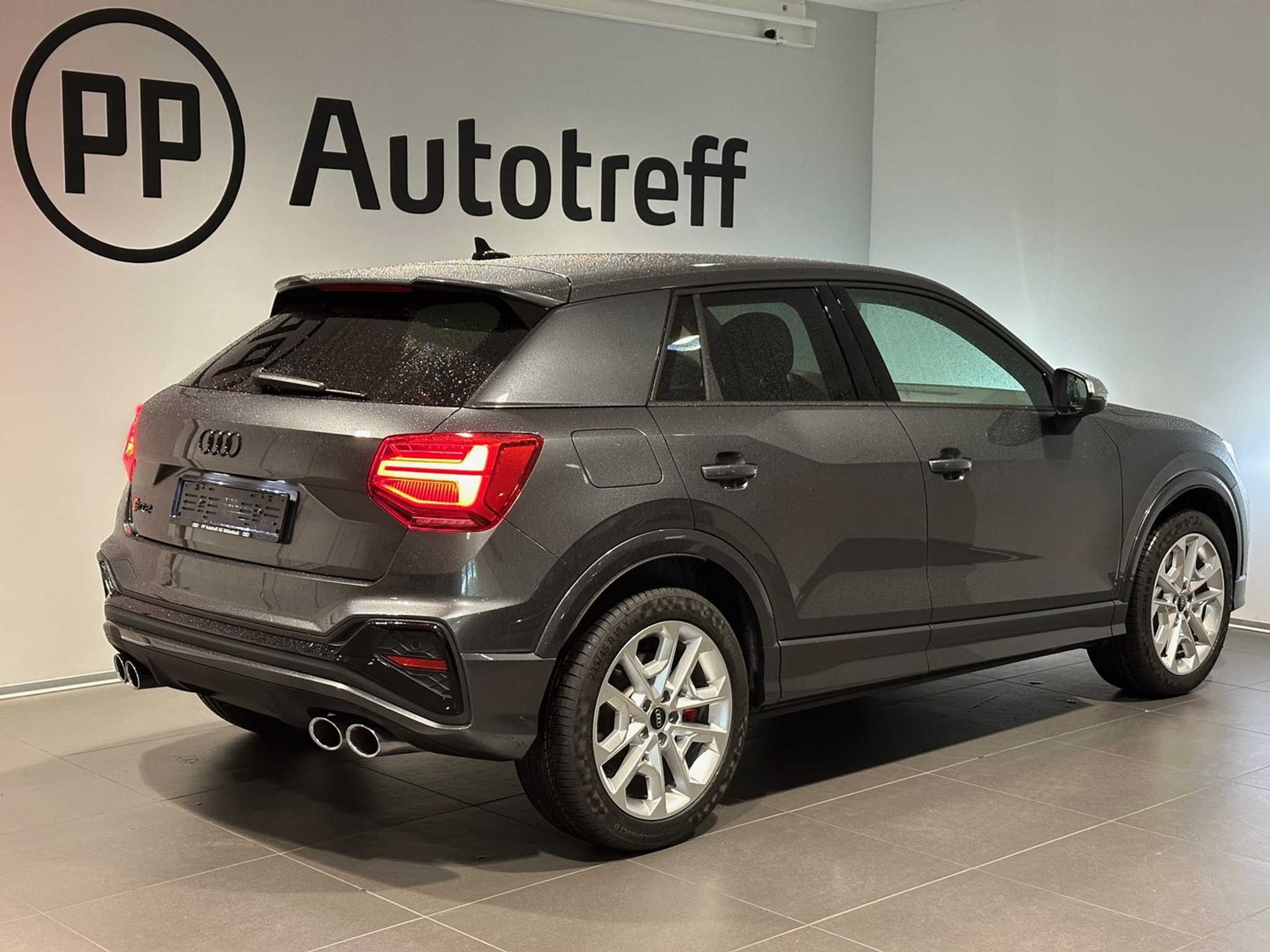 listing desktop thumbnail image 10