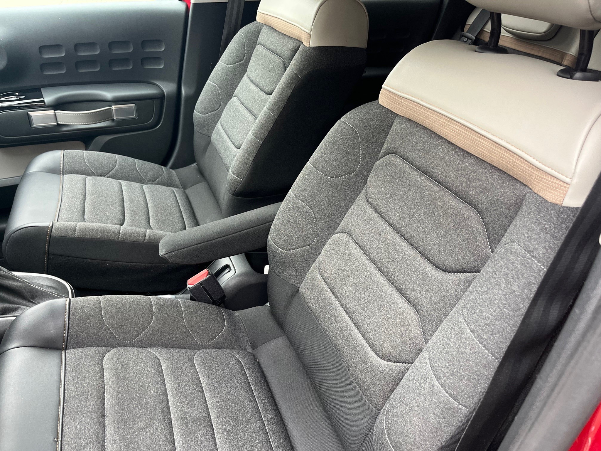 listing desktop thumbnail image 5