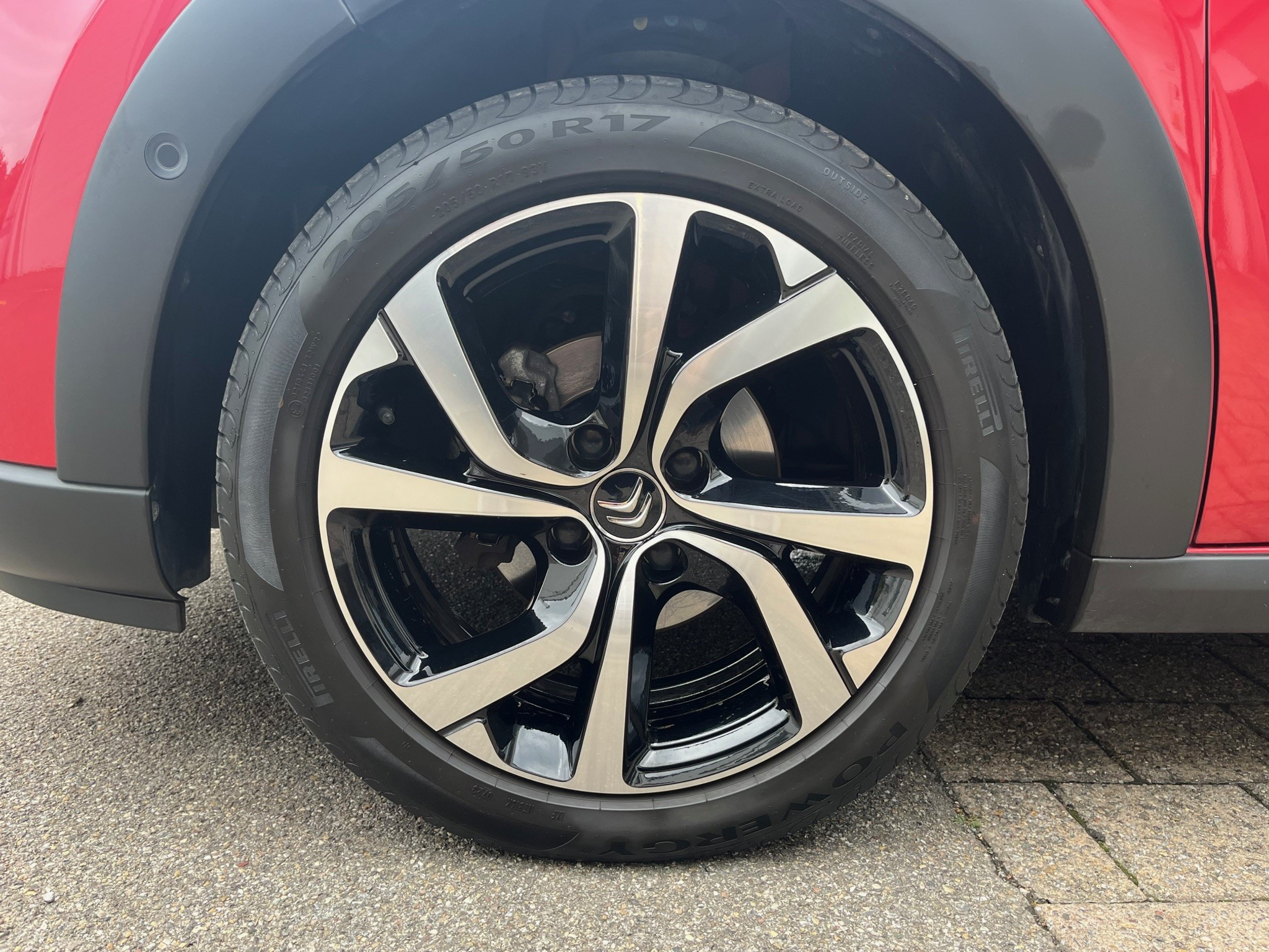 listing desktop thumbnail image 15