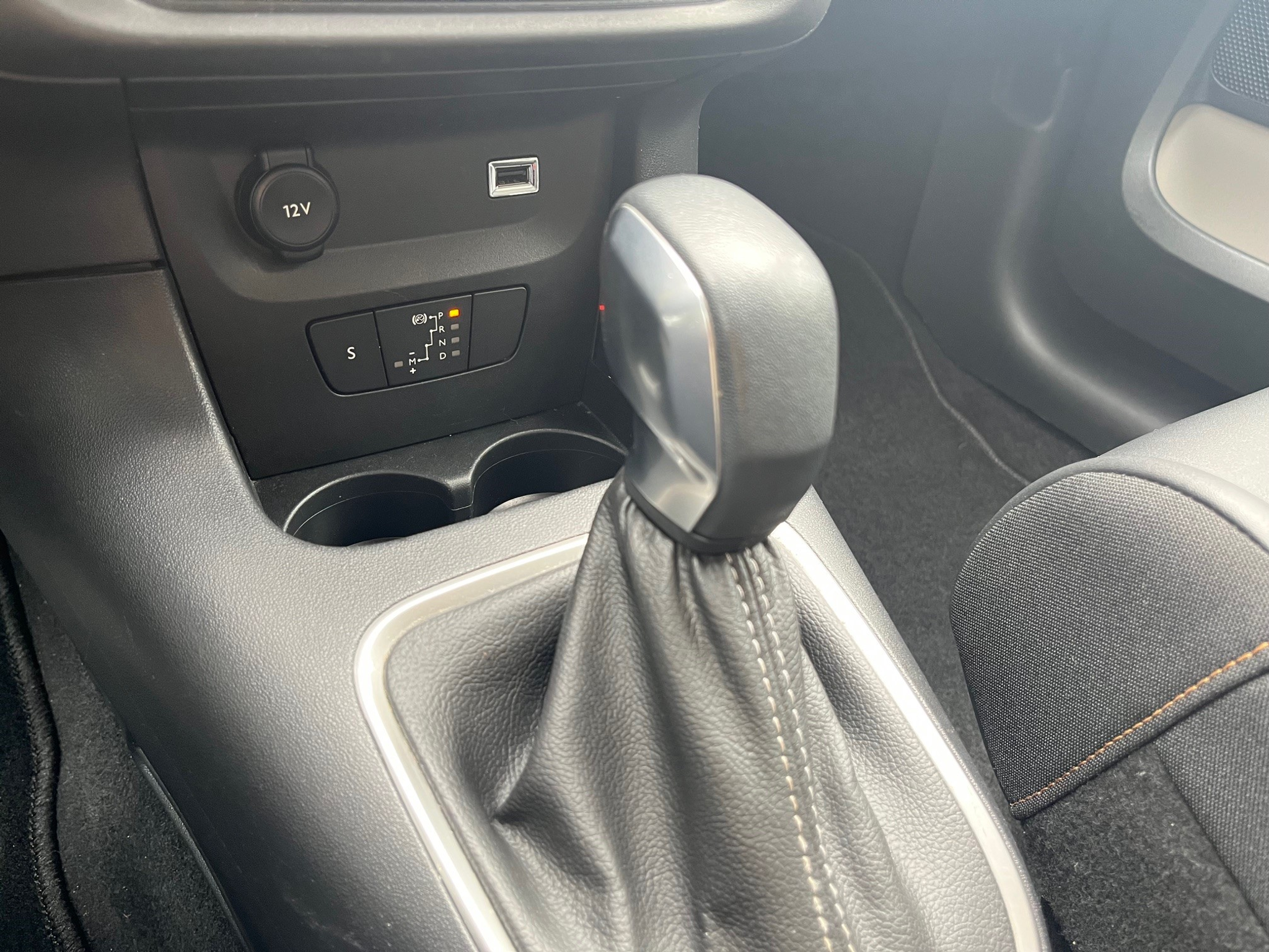 listing desktop thumbnail image 11