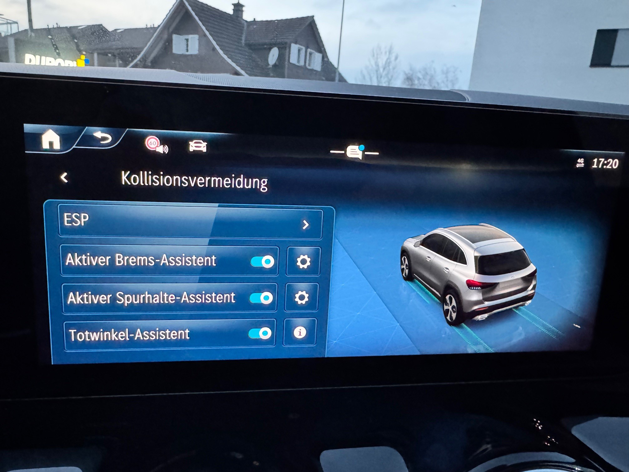 listing desktop thumbnail image 12