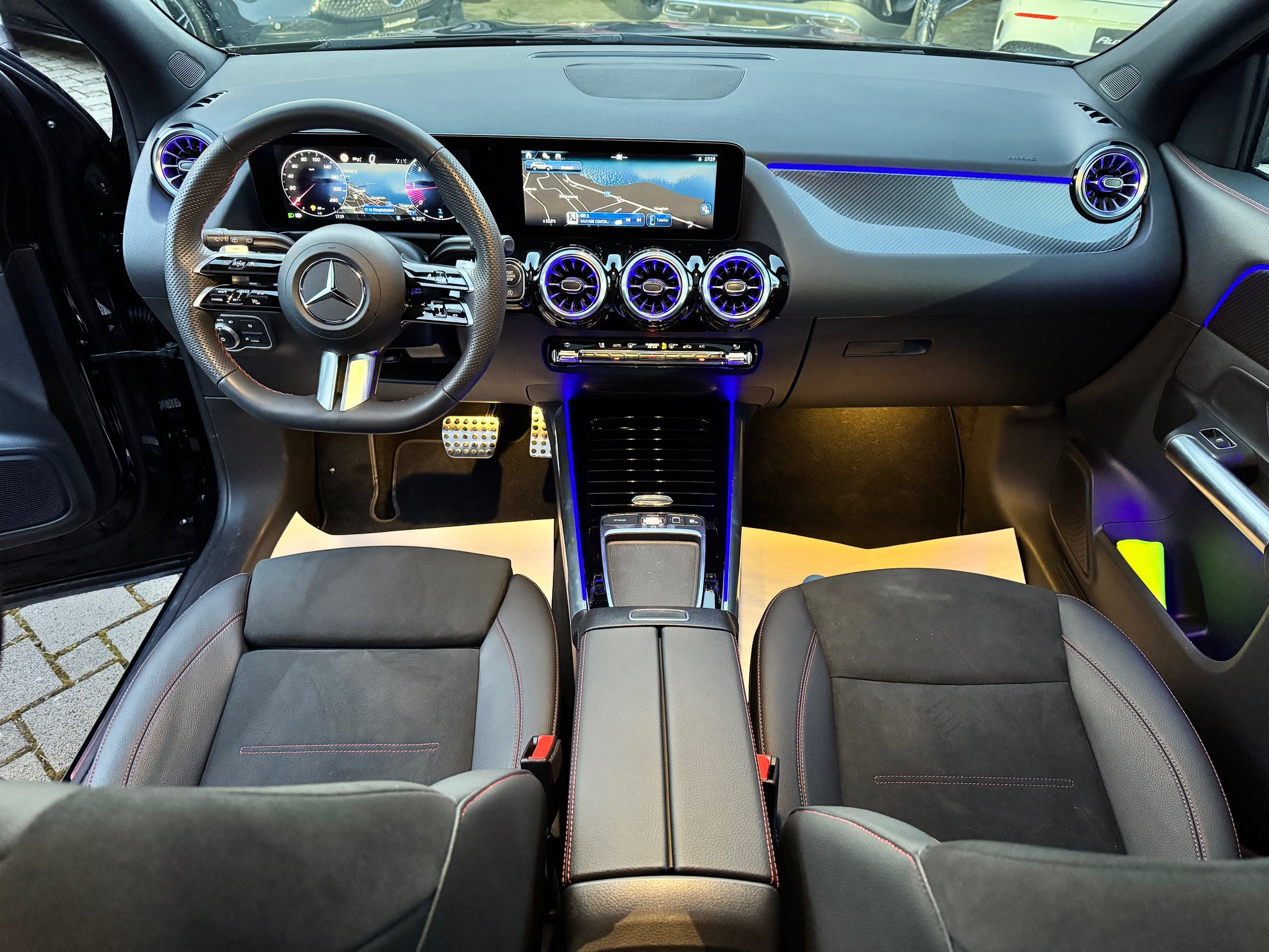 listing desktop thumbnail image 8