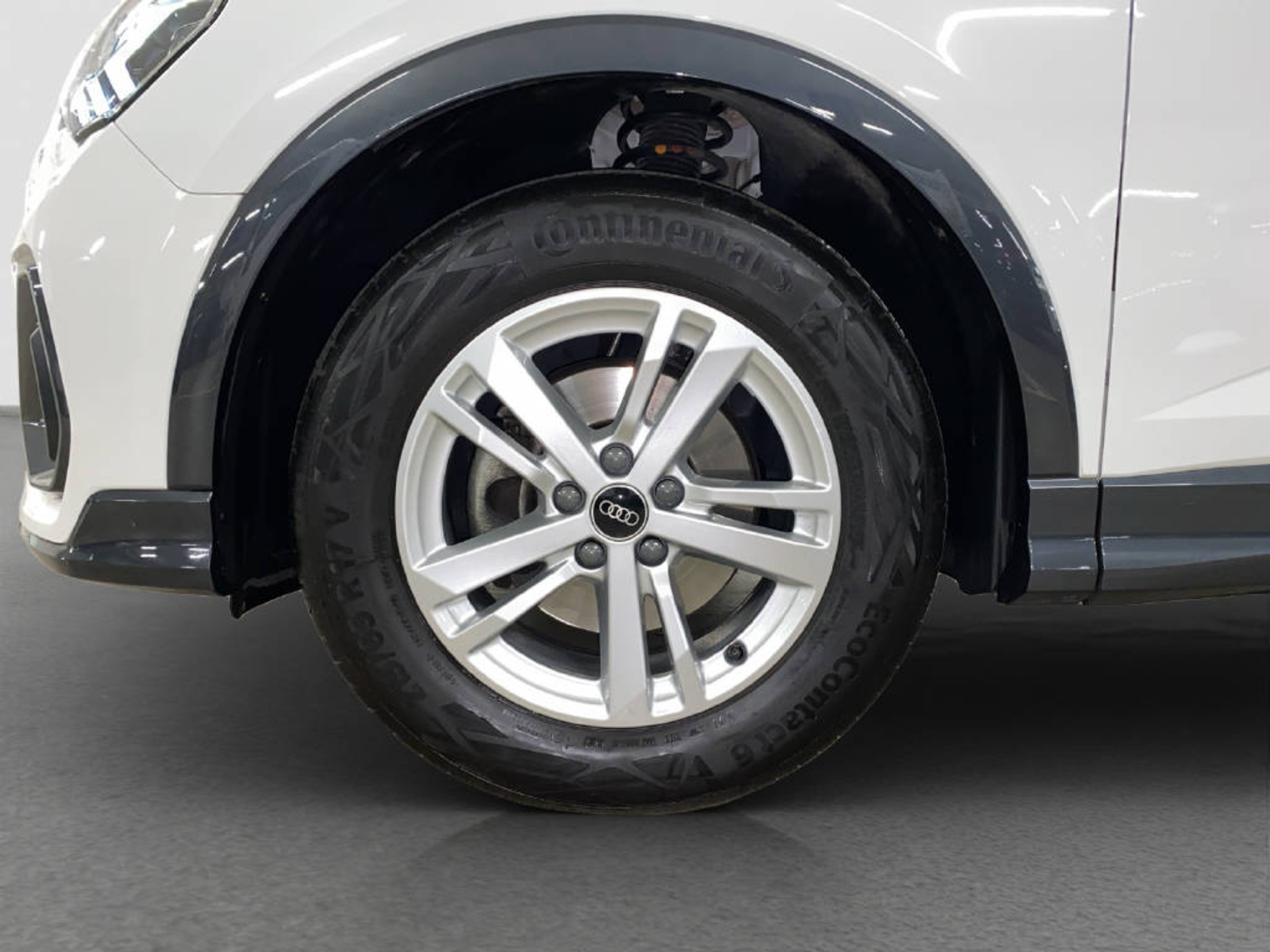 listing desktop thumbnail image 14