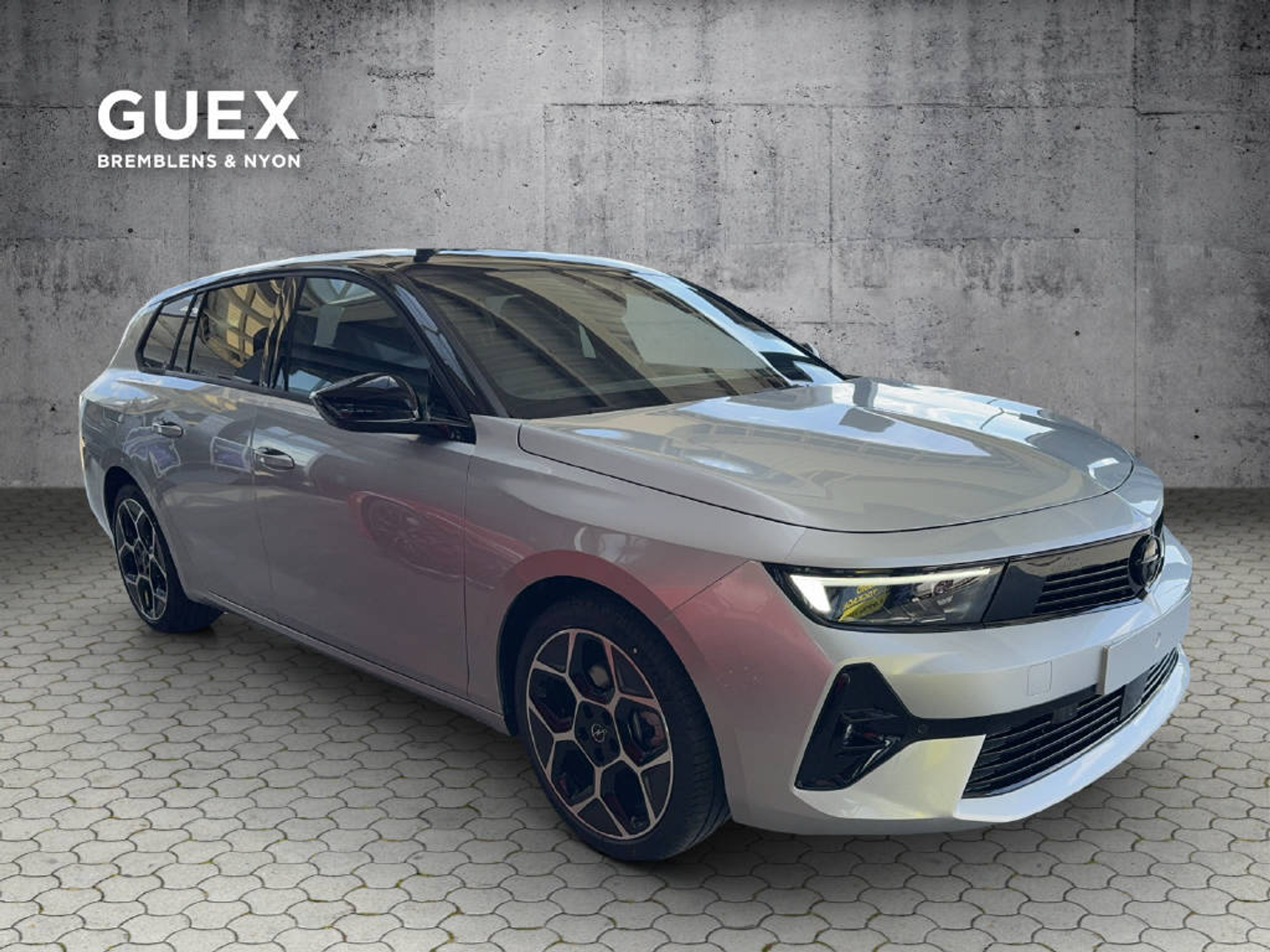 listing desktop thumbnail image 5