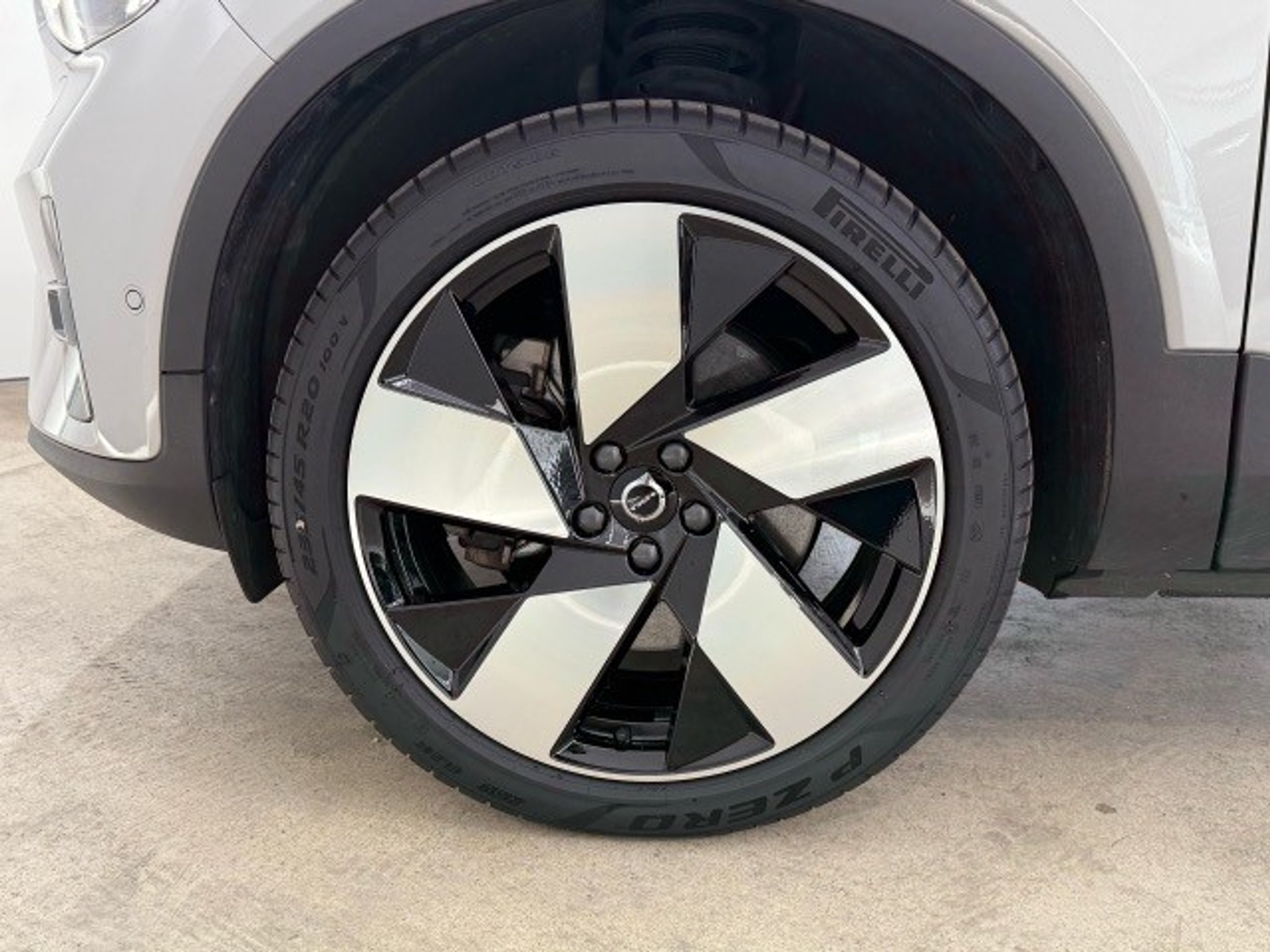 listing desktop thumbnail image 7