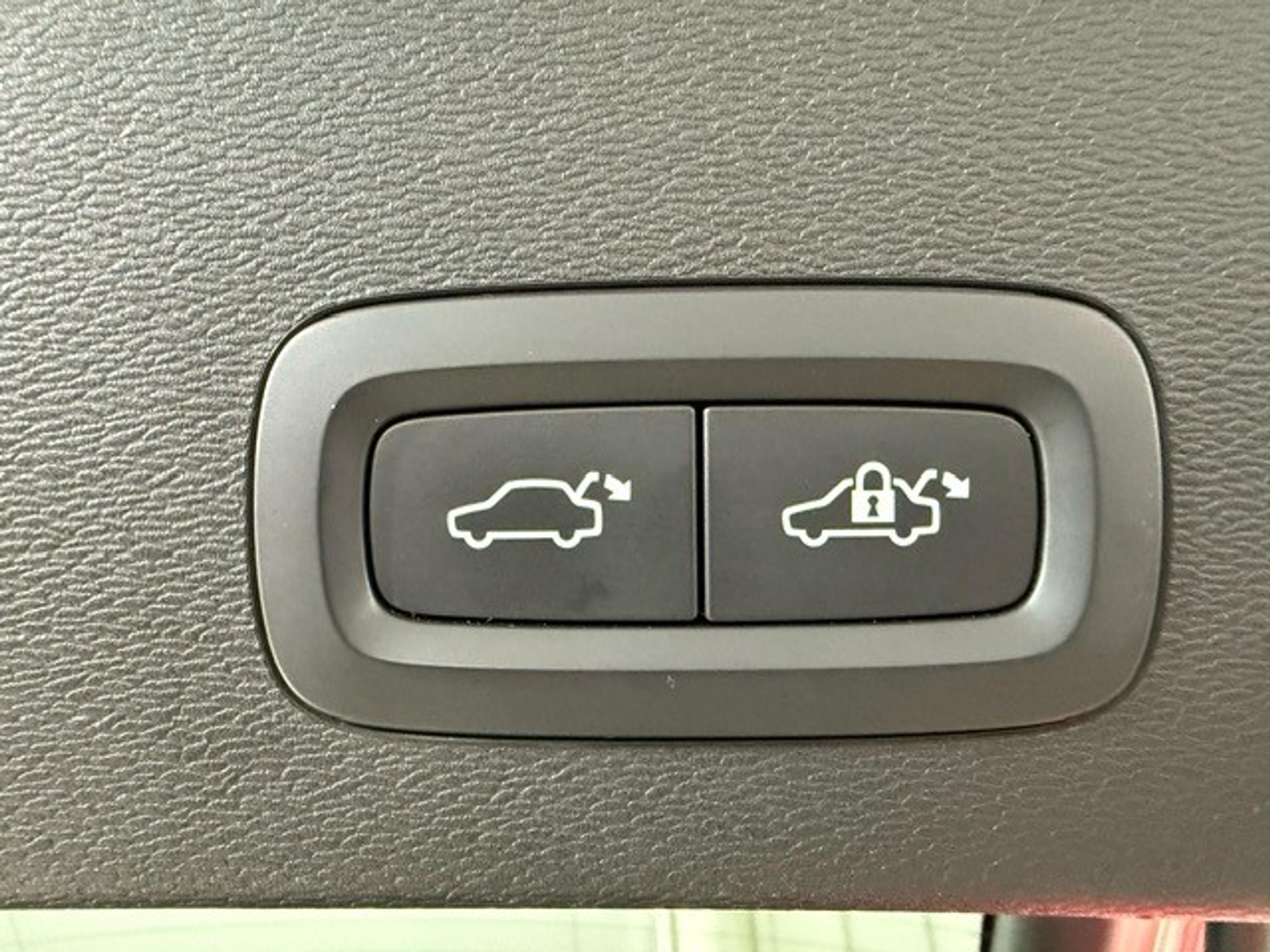 listing desktop thumbnail image 15