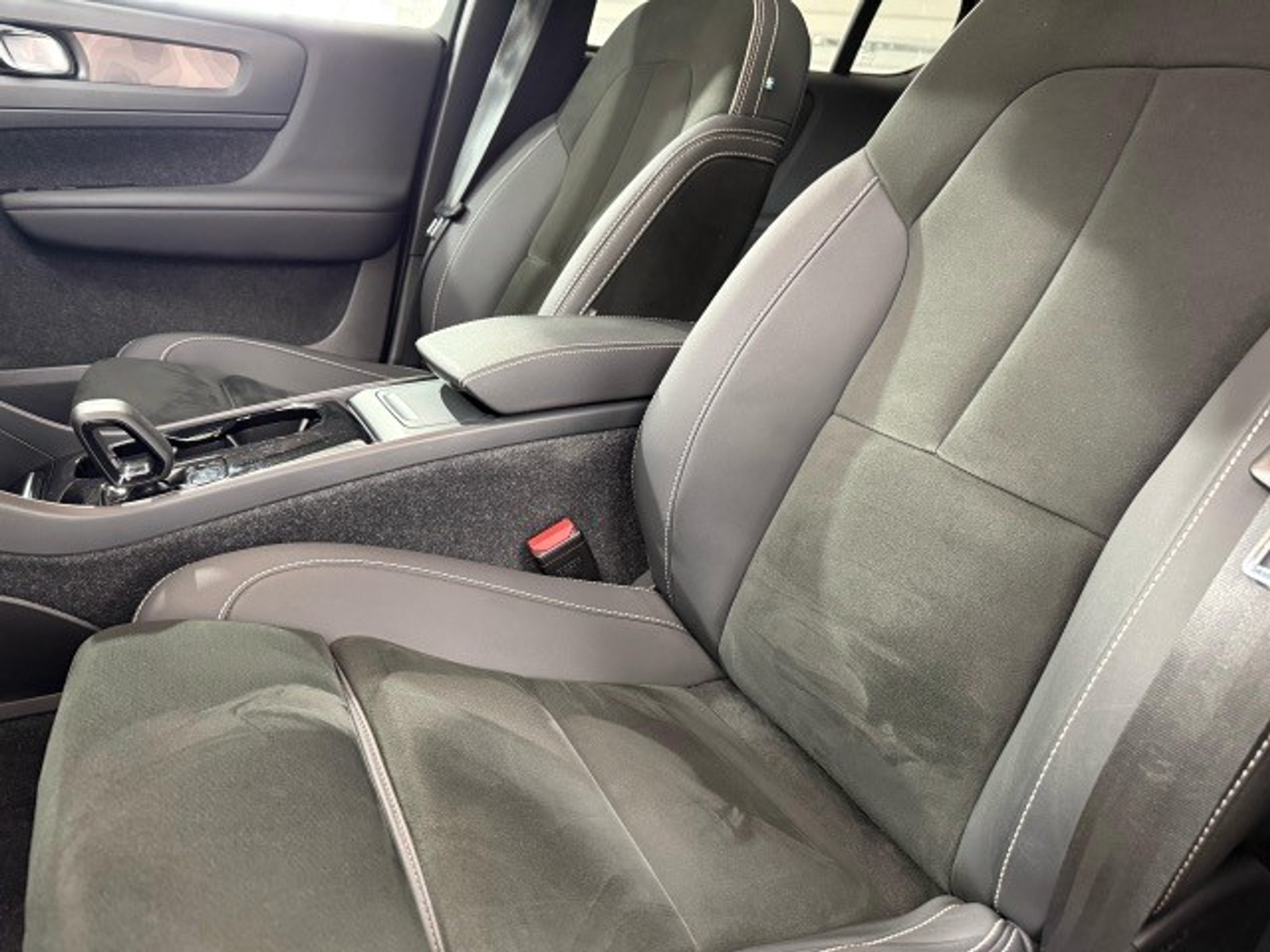 listing desktop thumbnail image 11