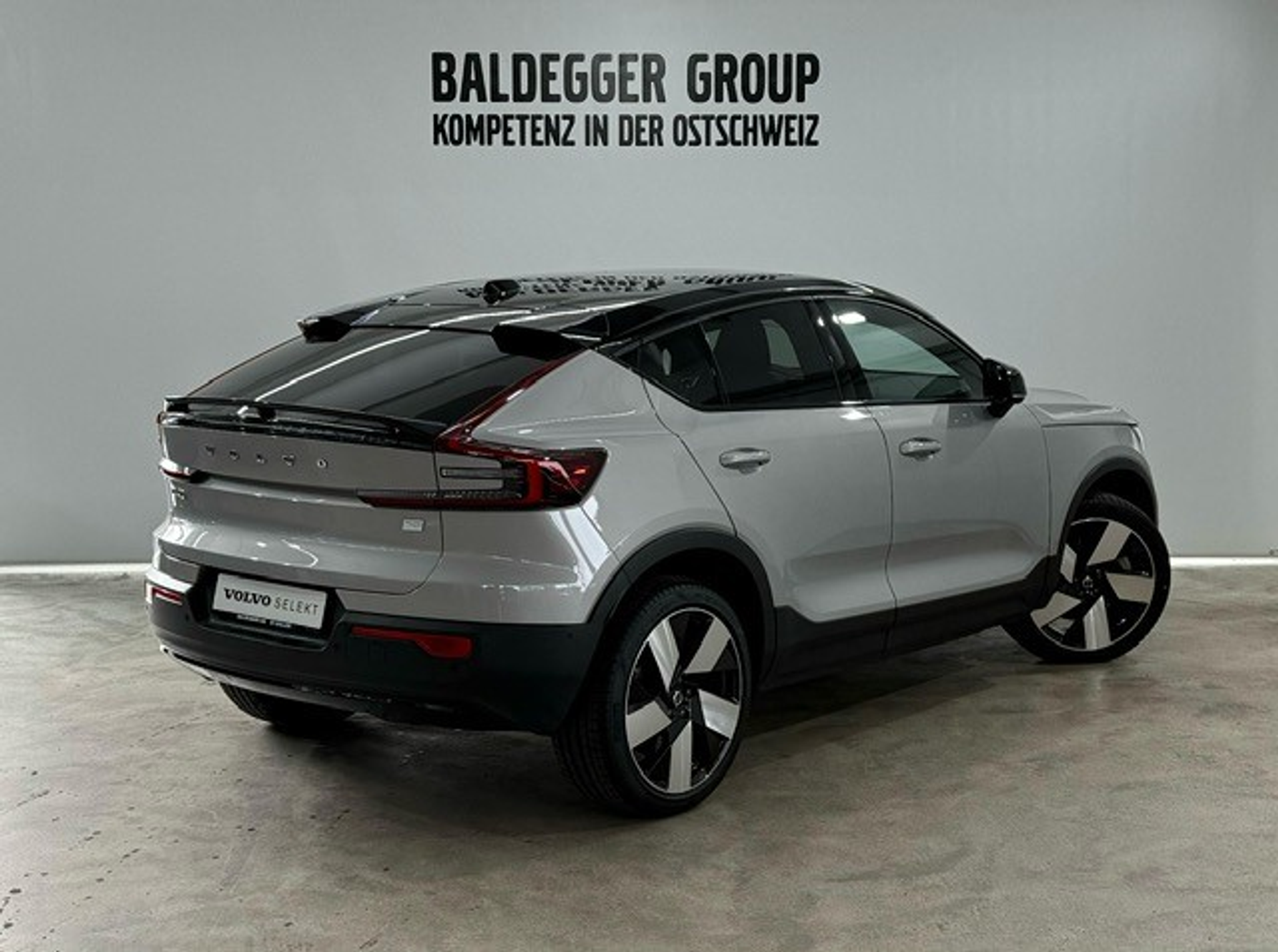 listing desktop thumbnail image 2