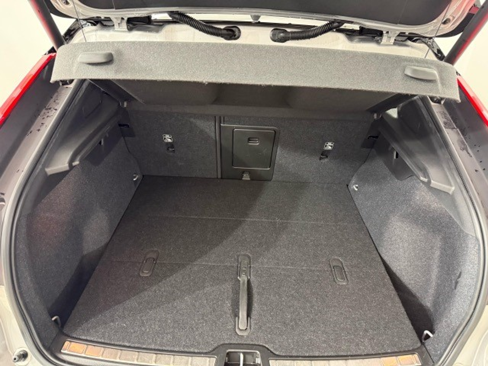 listing desktop thumbnail image 6