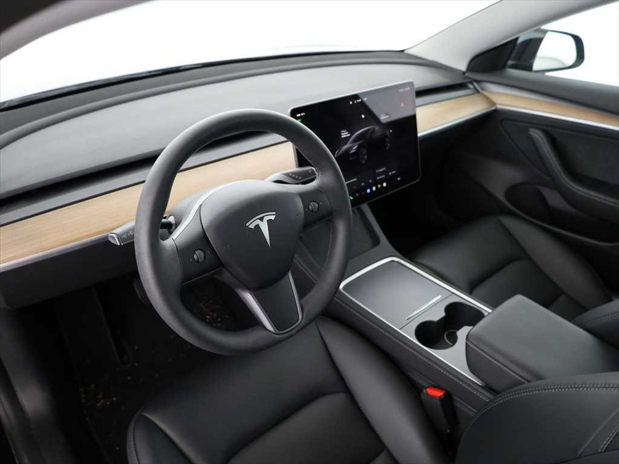 listing desktop thumbnail image 6