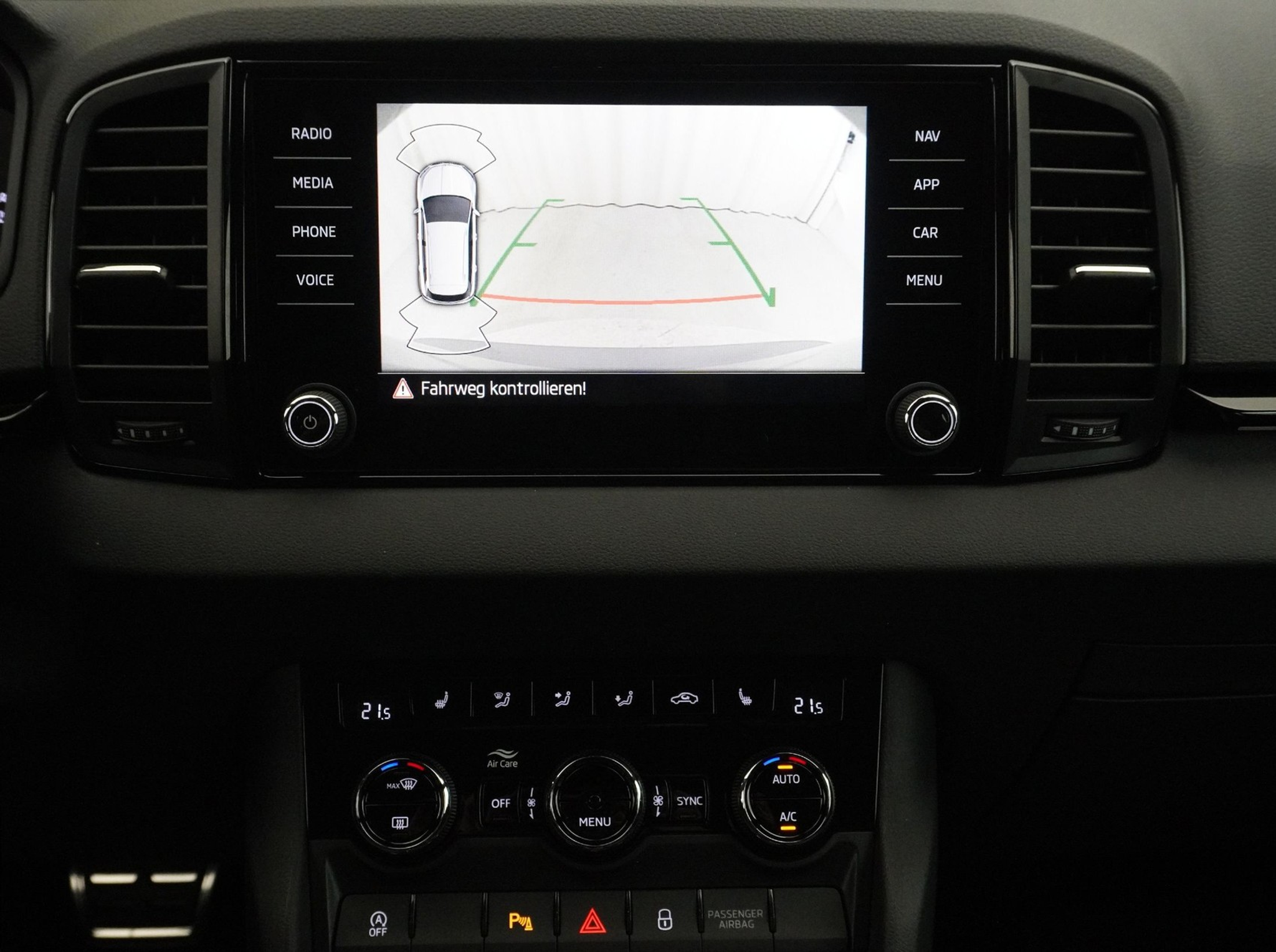 listing desktop thumbnail image 16