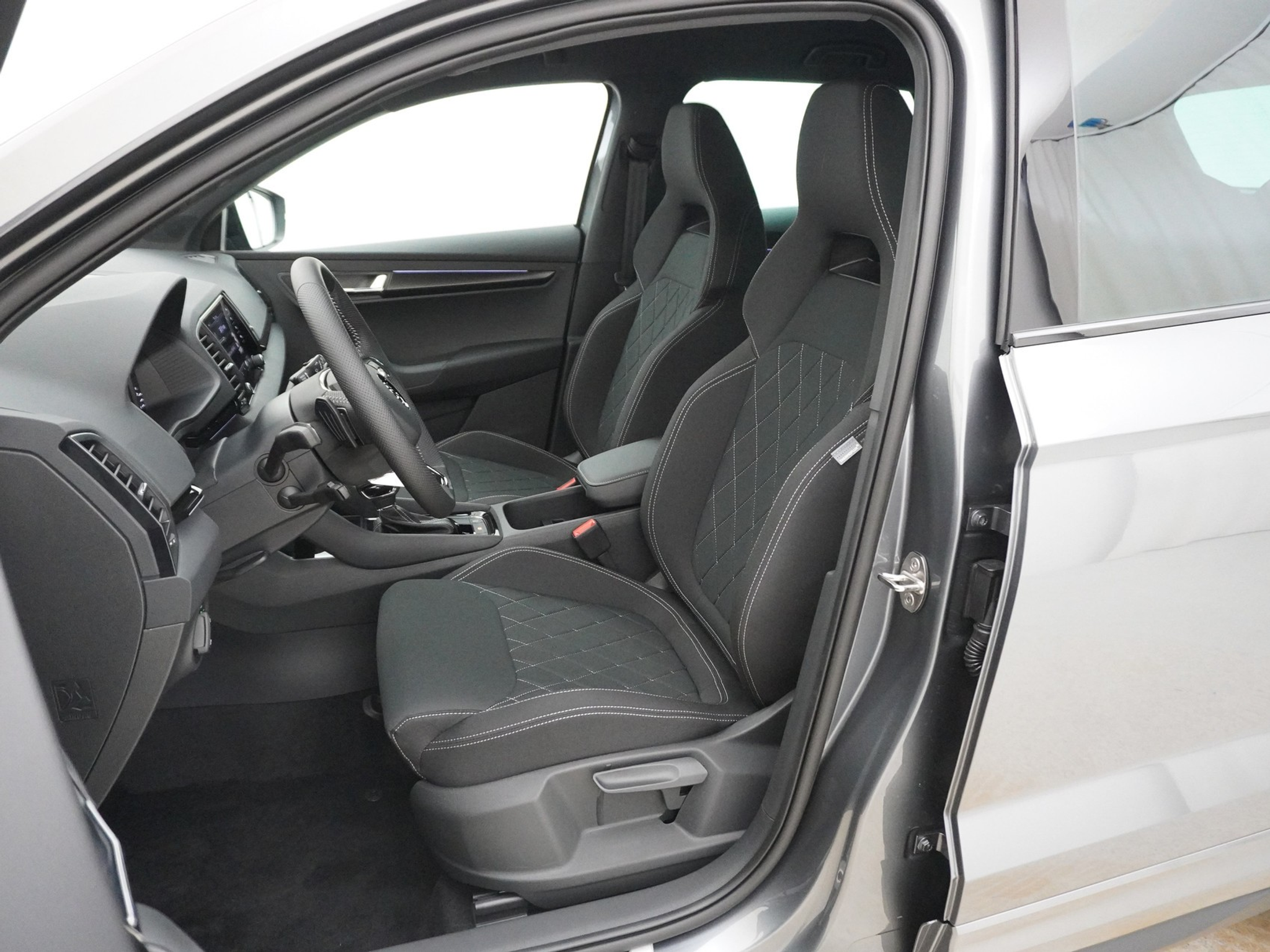 listing desktop thumbnail image 12