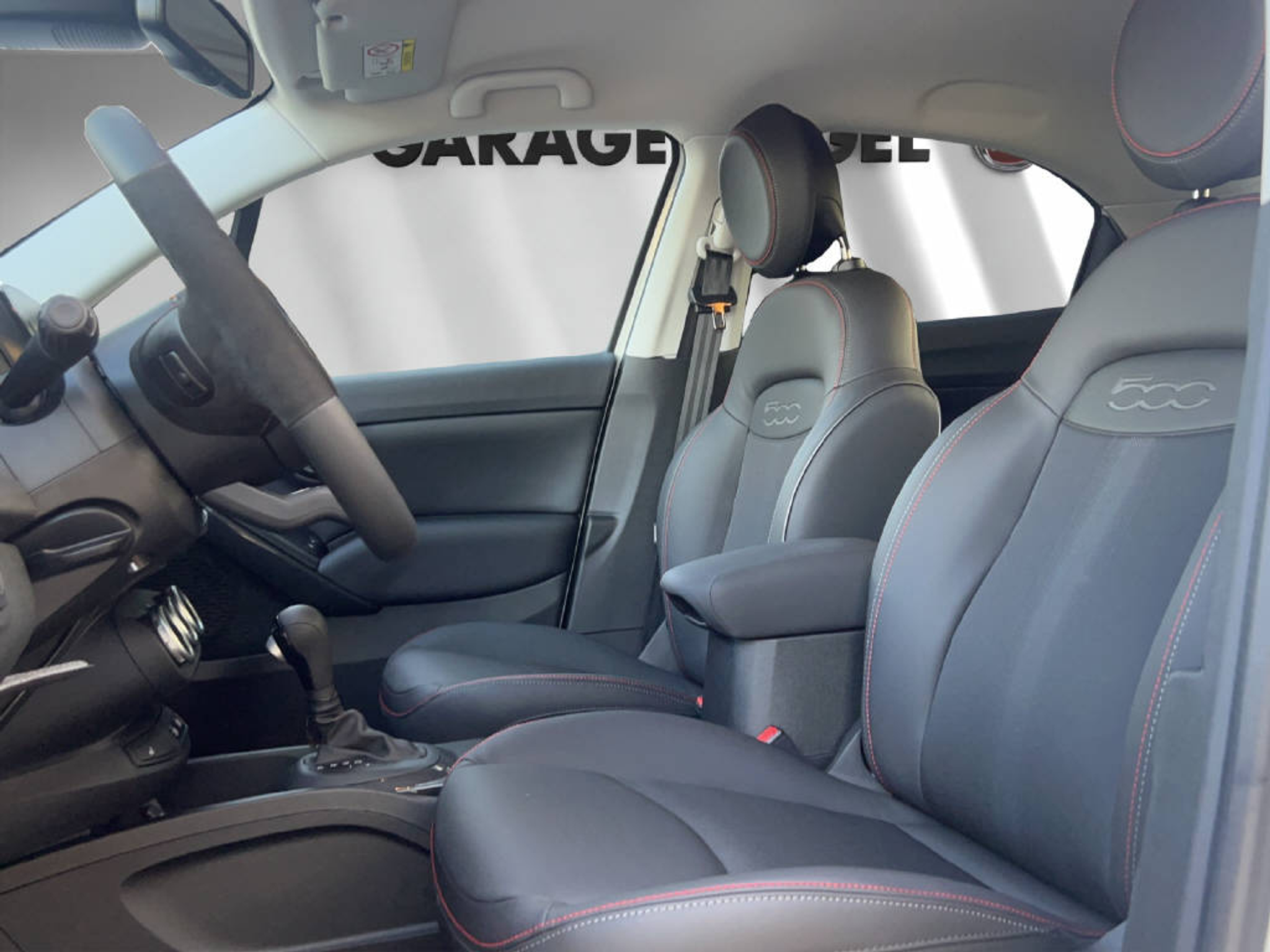 listing desktop thumbnail image 3