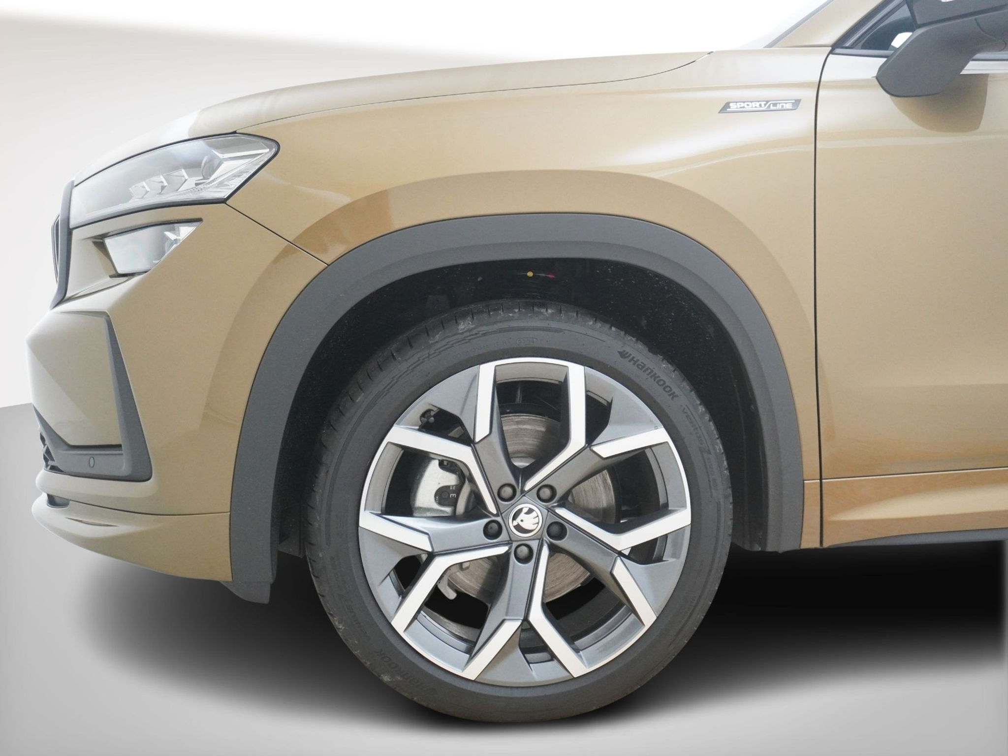 listing desktop thumbnail image 9