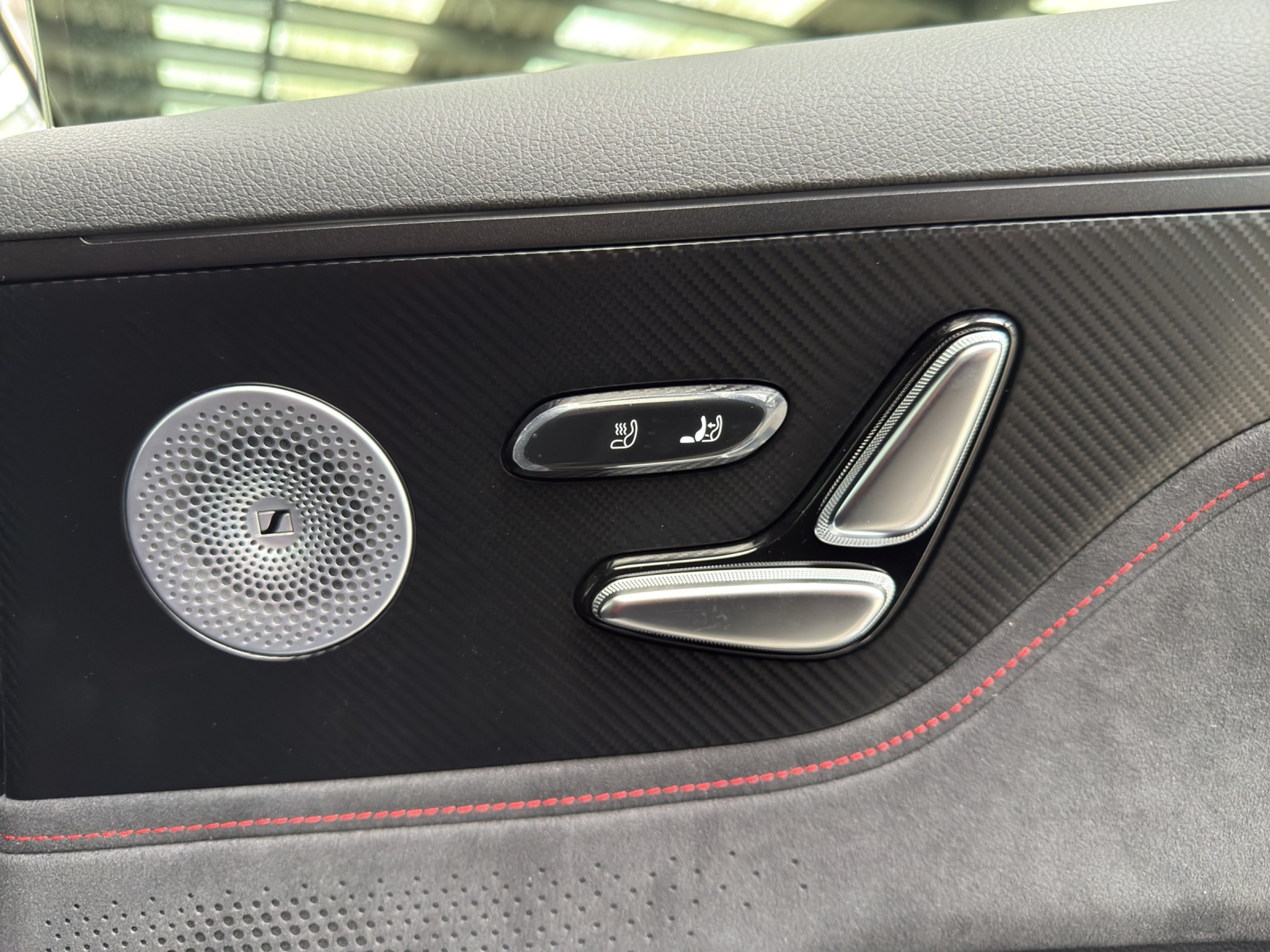 listing desktop thumbnail image 17