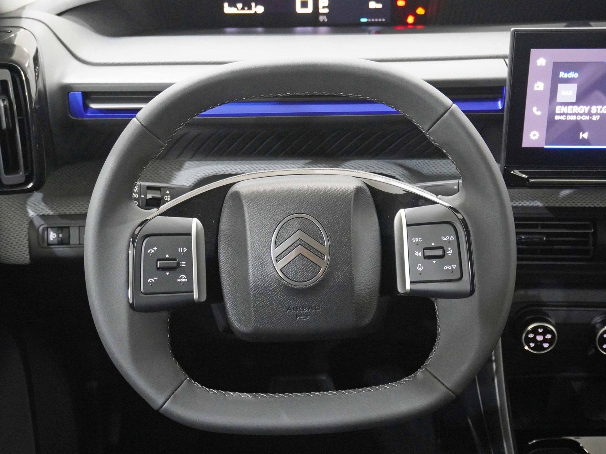 listing desktop thumbnail image 9