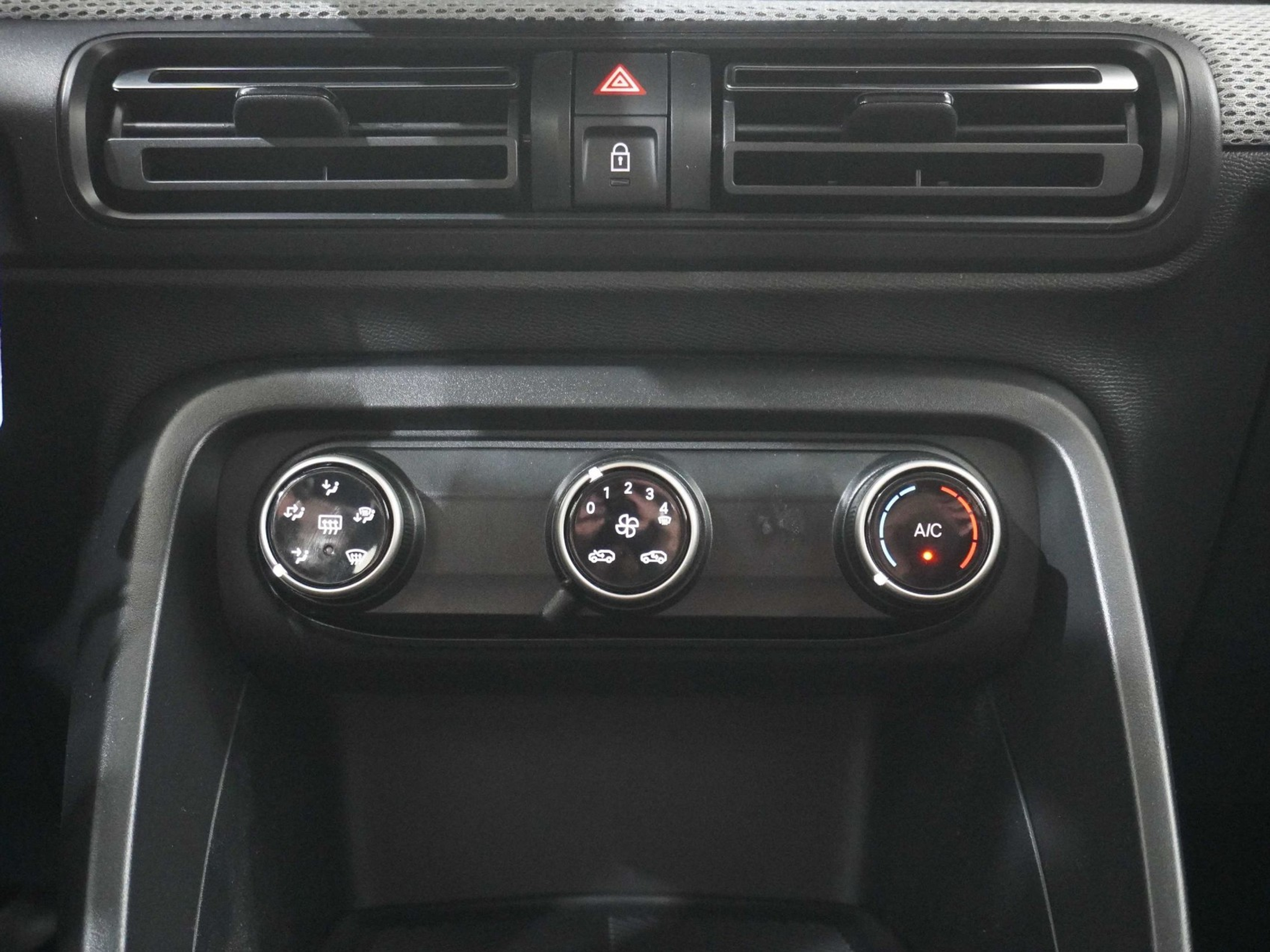 listing desktop thumbnail image 13