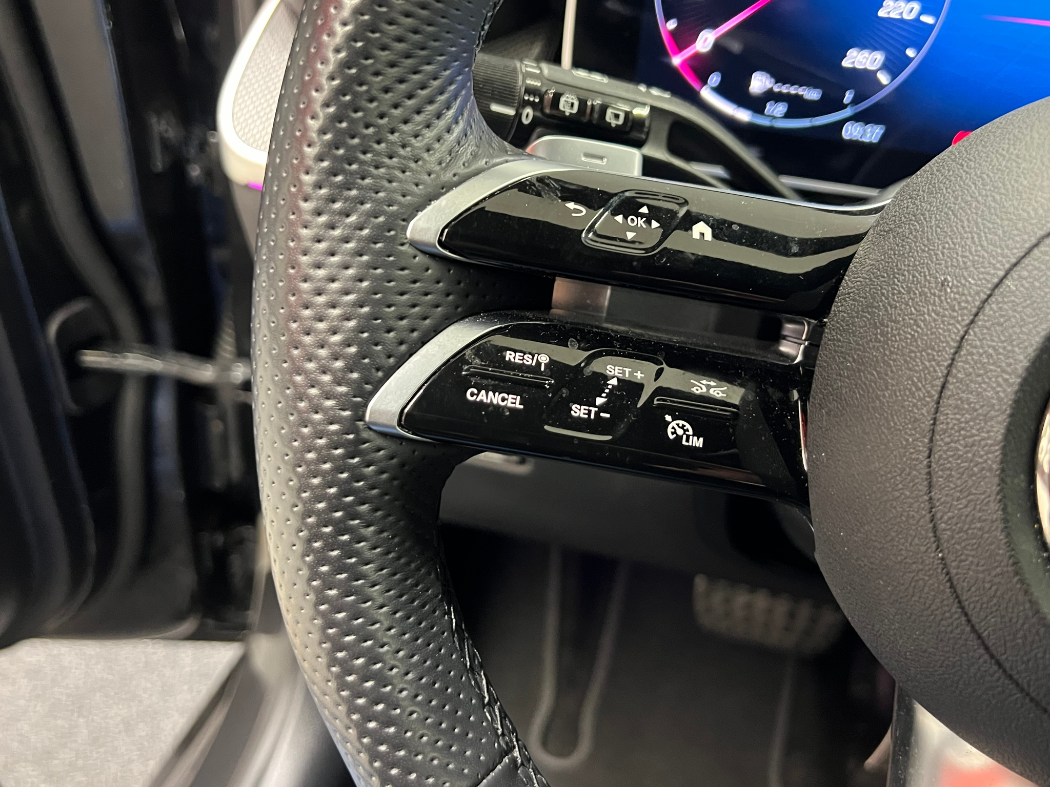 listing desktop thumbnail image 24