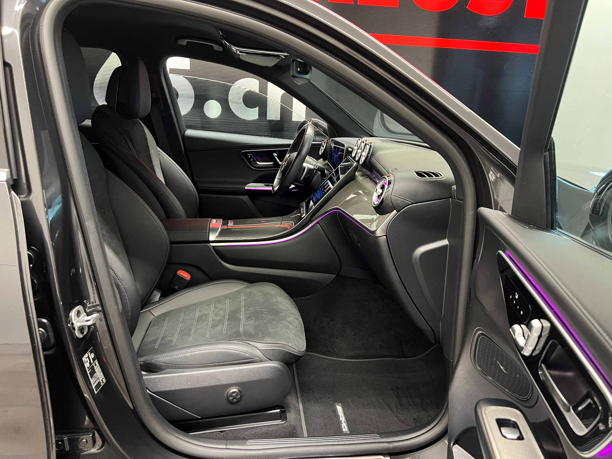 listing desktop thumbnail image 19