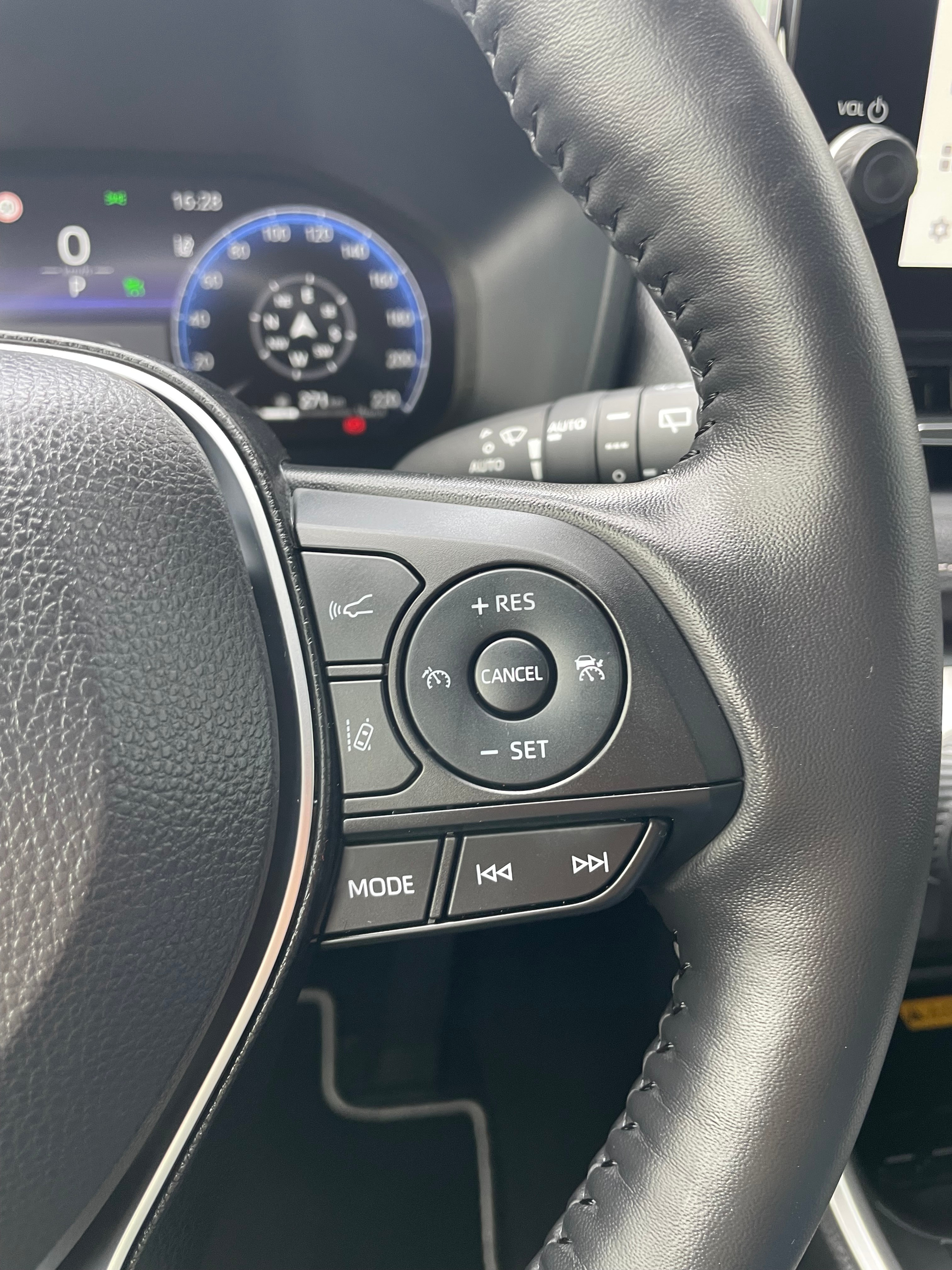 listing desktop thumbnail image 17