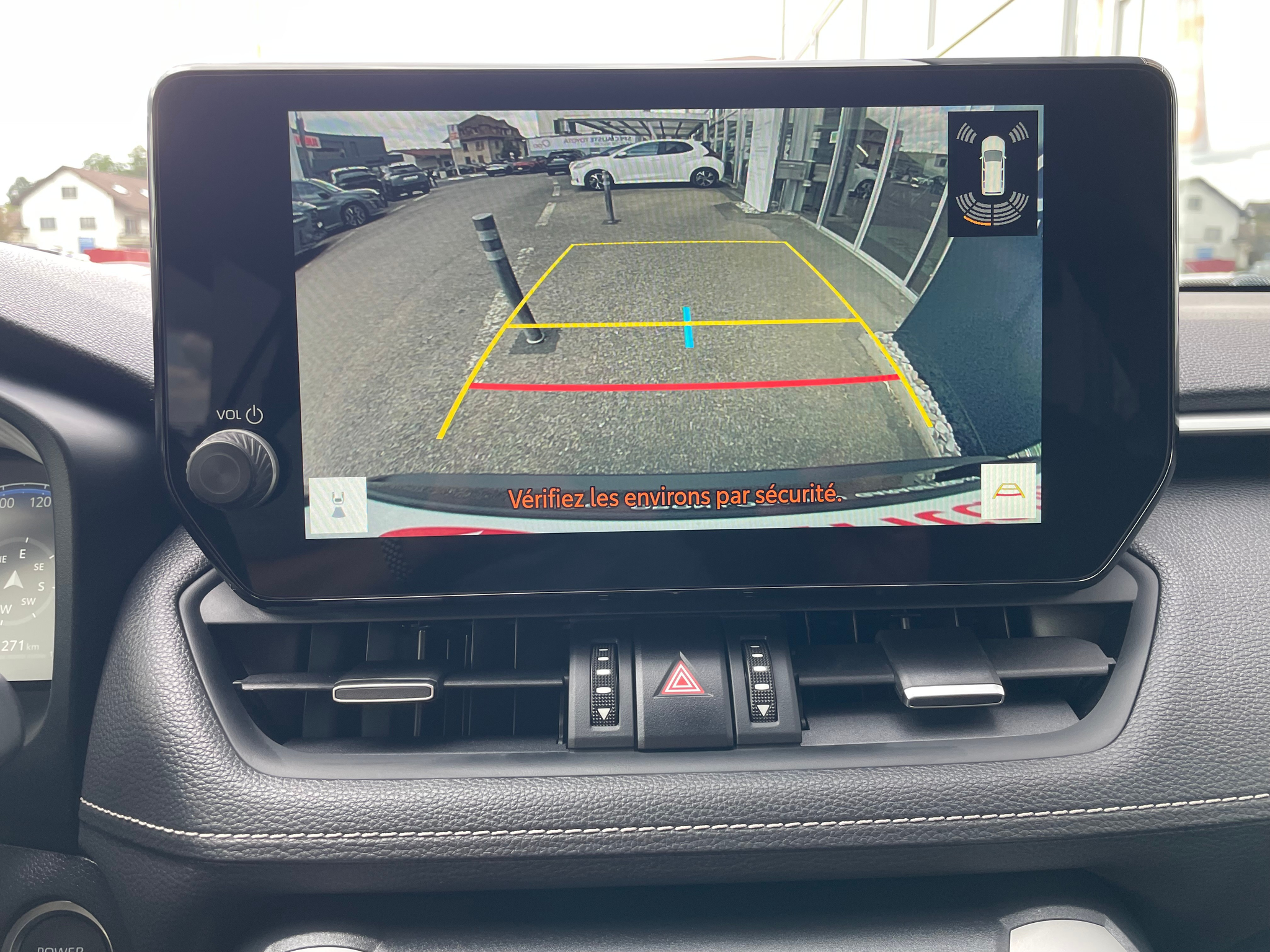 listing desktop thumbnail image 24