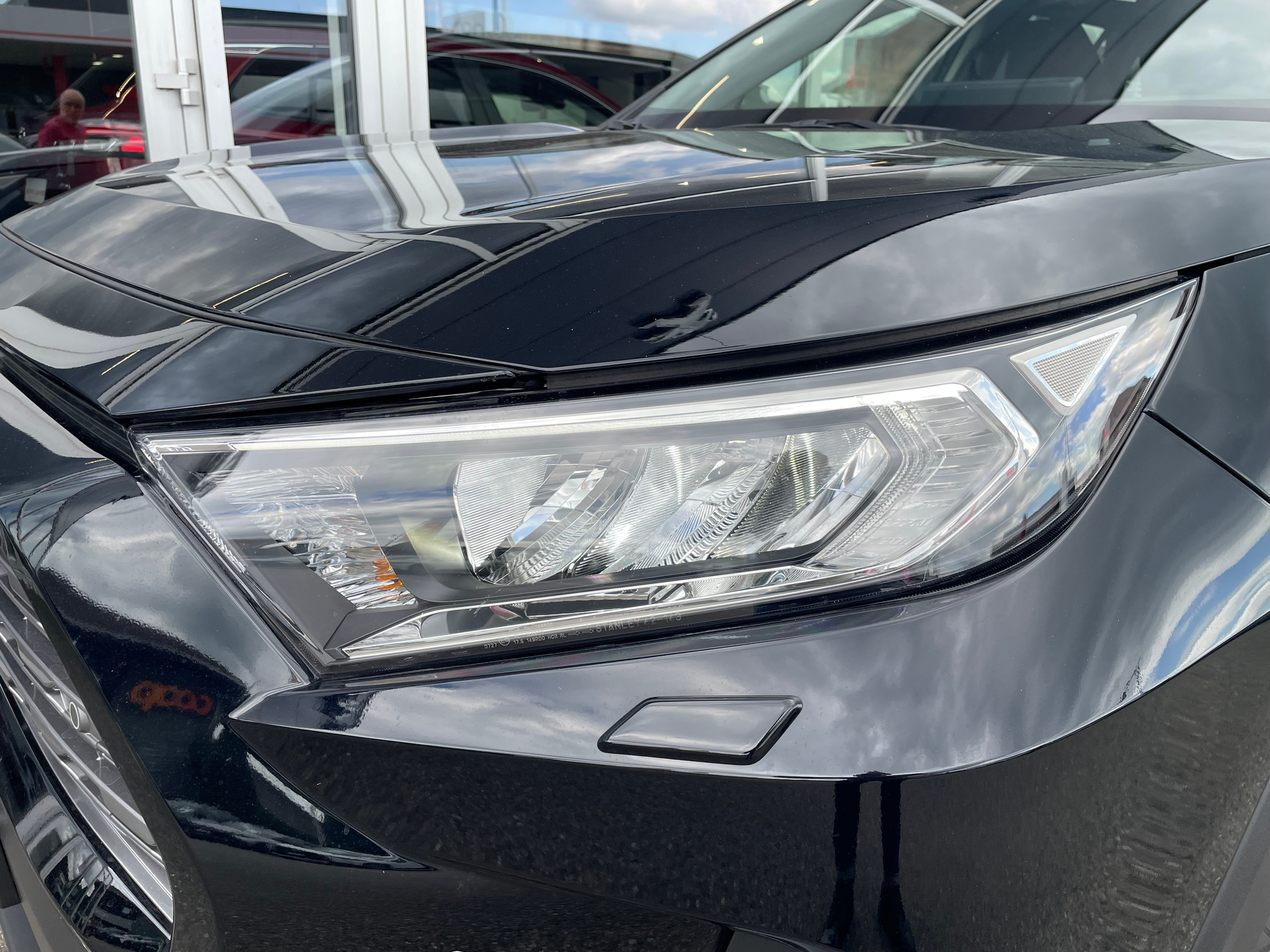 listing desktop thumbnail image 7