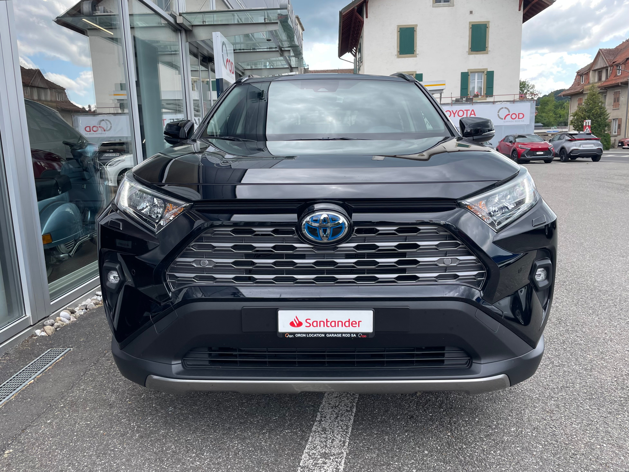 listing desktop thumbnail image 1