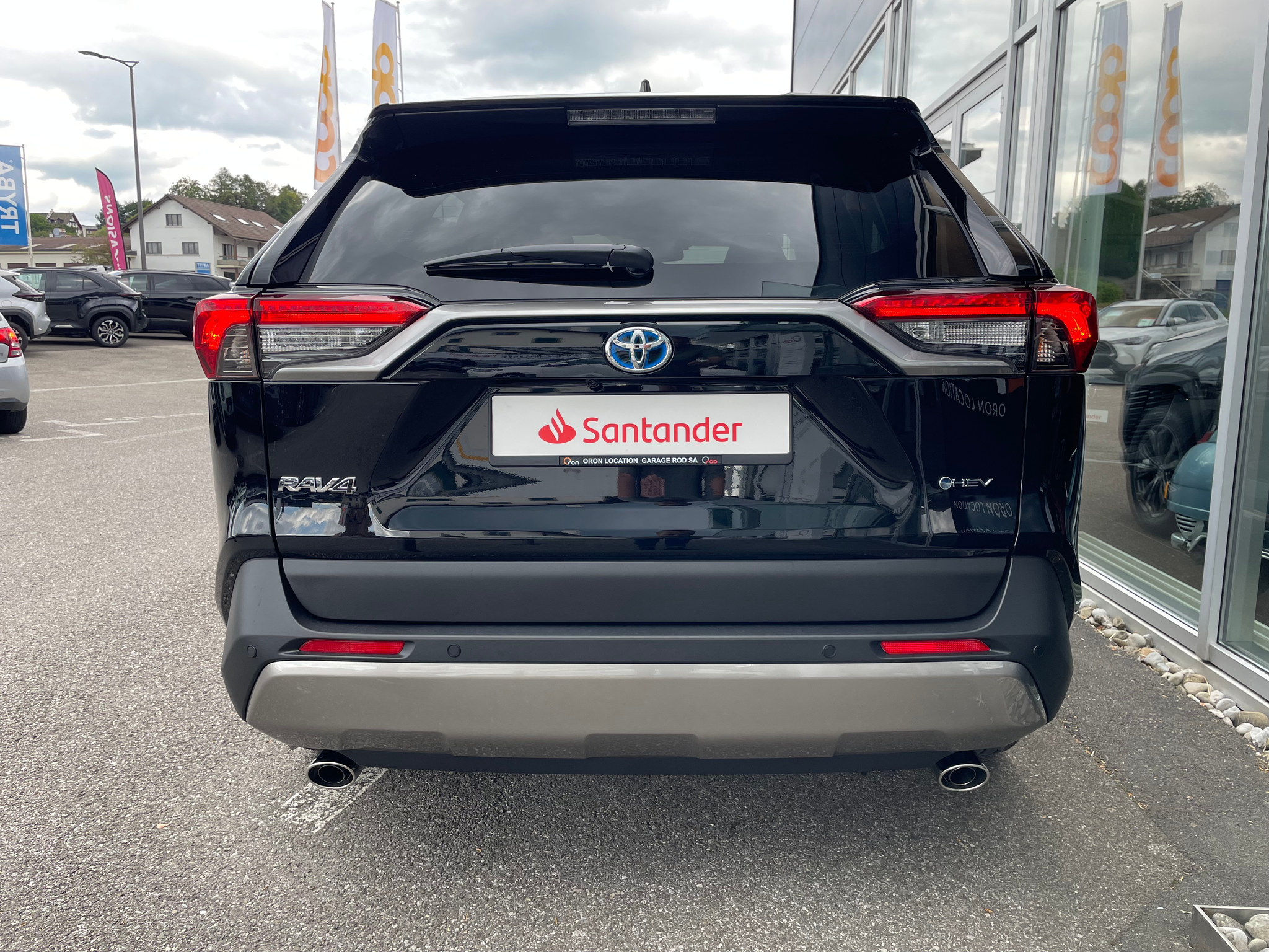 listing desktop thumbnail image 4