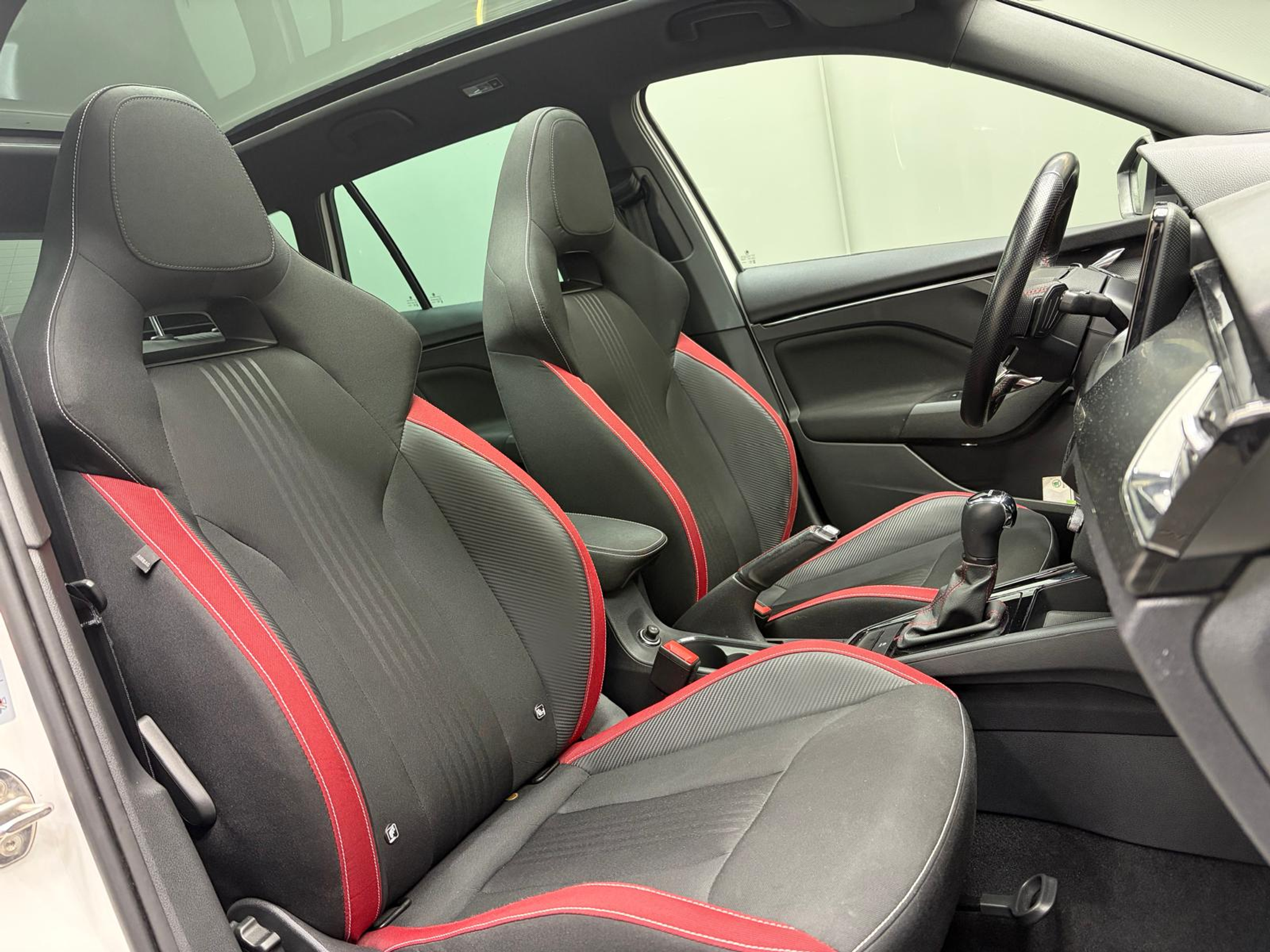 listing desktop thumbnail image 13