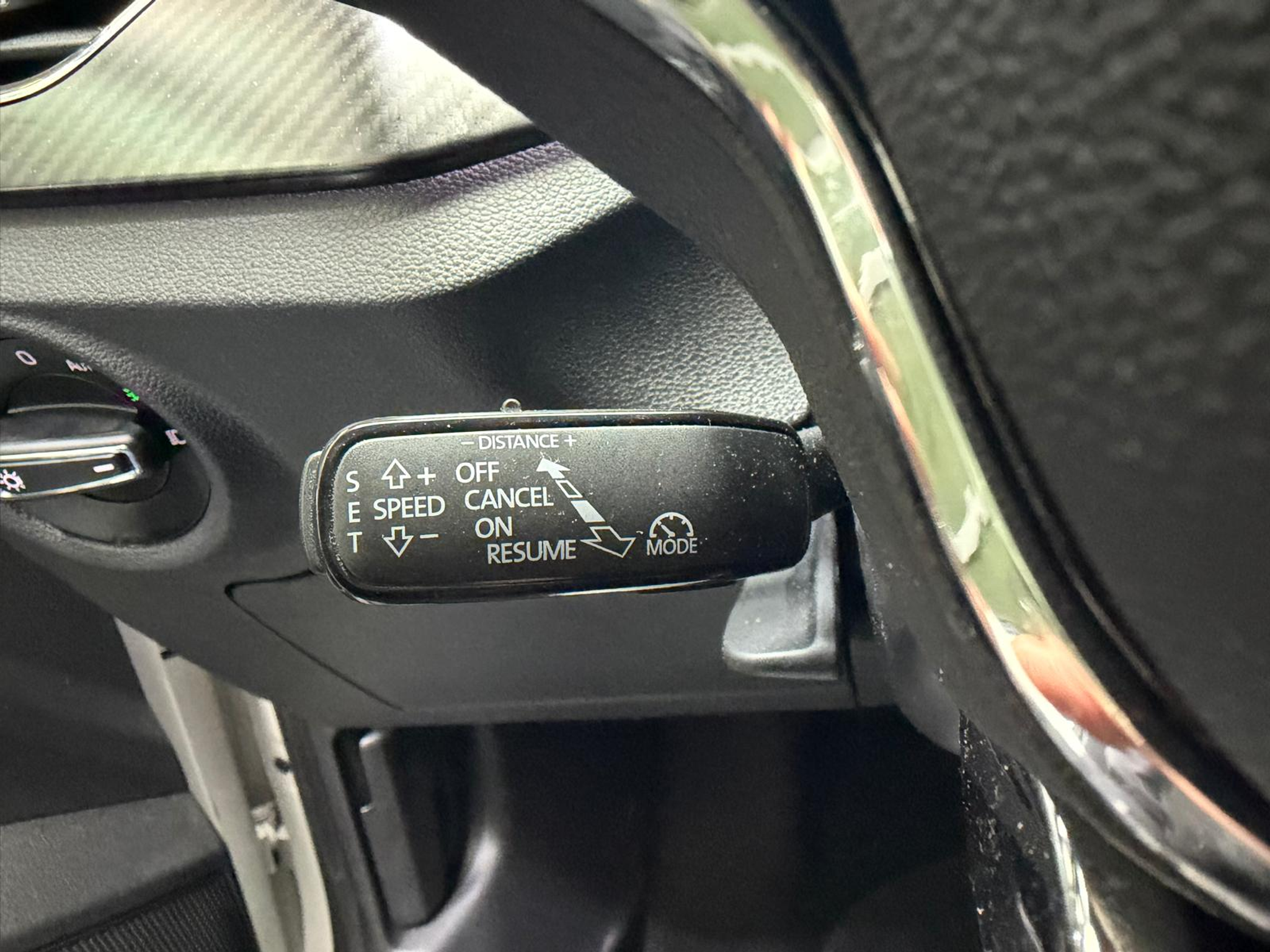 listing desktop thumbnail image 19