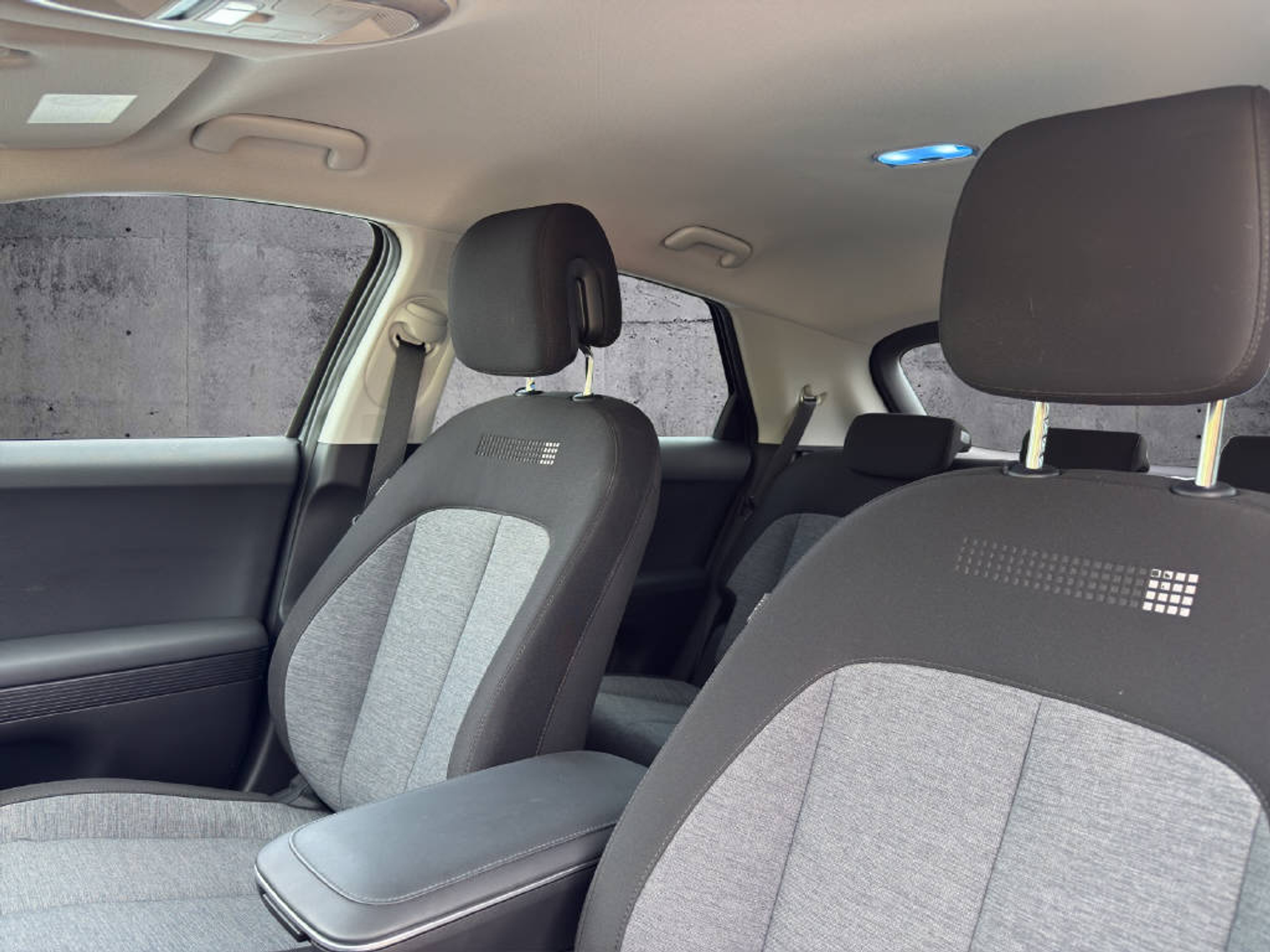 listing desktop thumbnail image 12