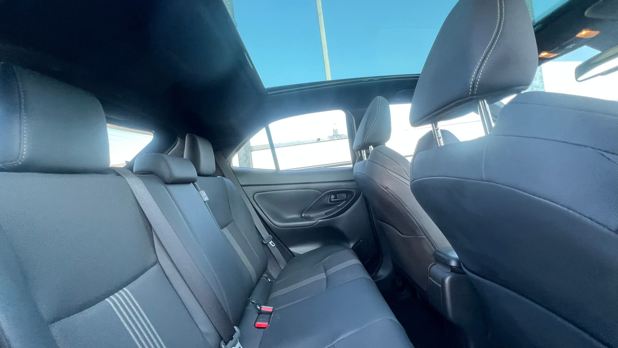 listing desktop thumbnail image 27