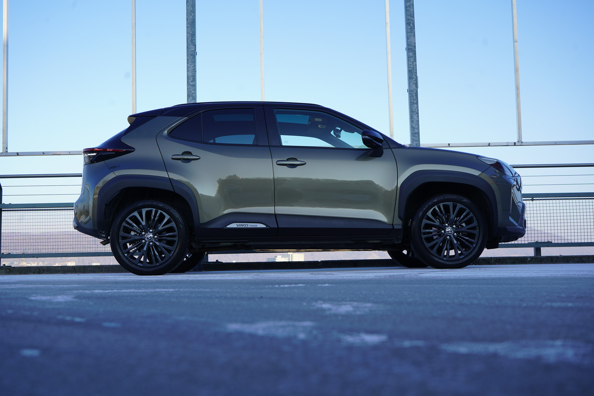 listing desktop thumbnail image 2